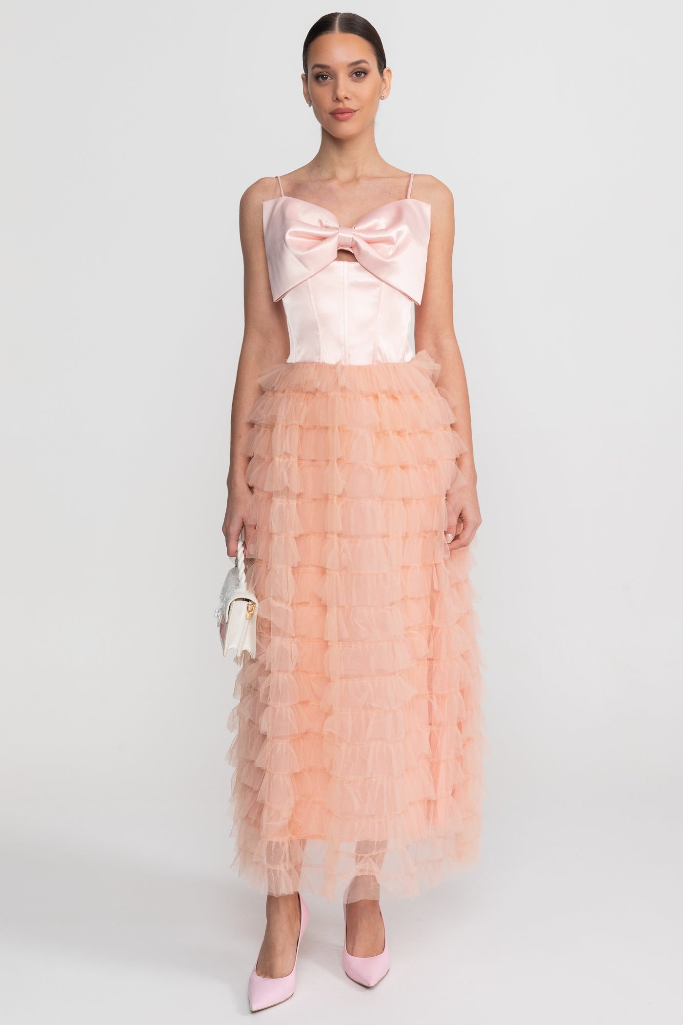 Abito lungo maxi con spalline a fiocco in raso e gonna a balze in tulle - Rosa cipria 