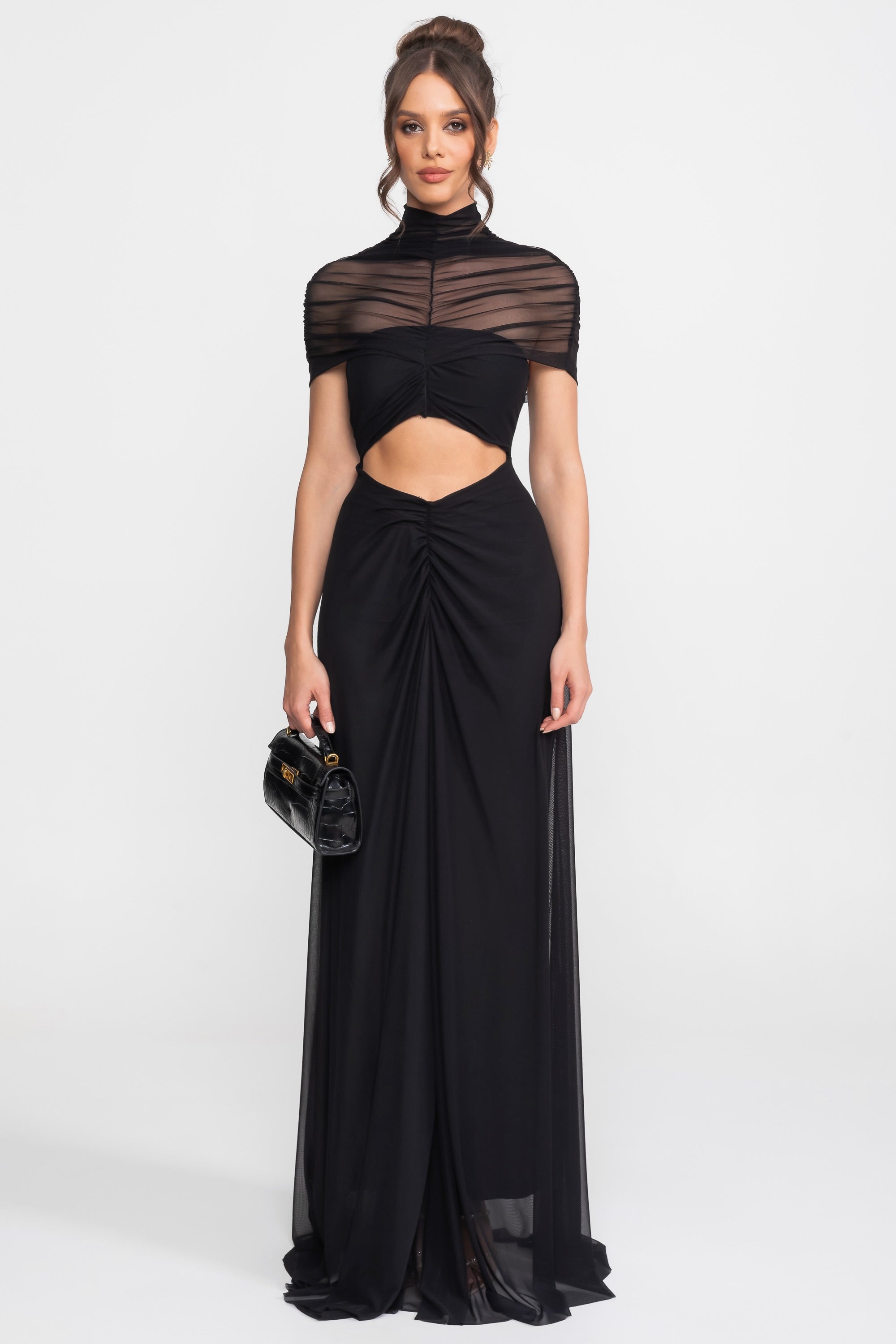 Abito lungo arricciato con spalle scoperte e vita cut-out - Nero 