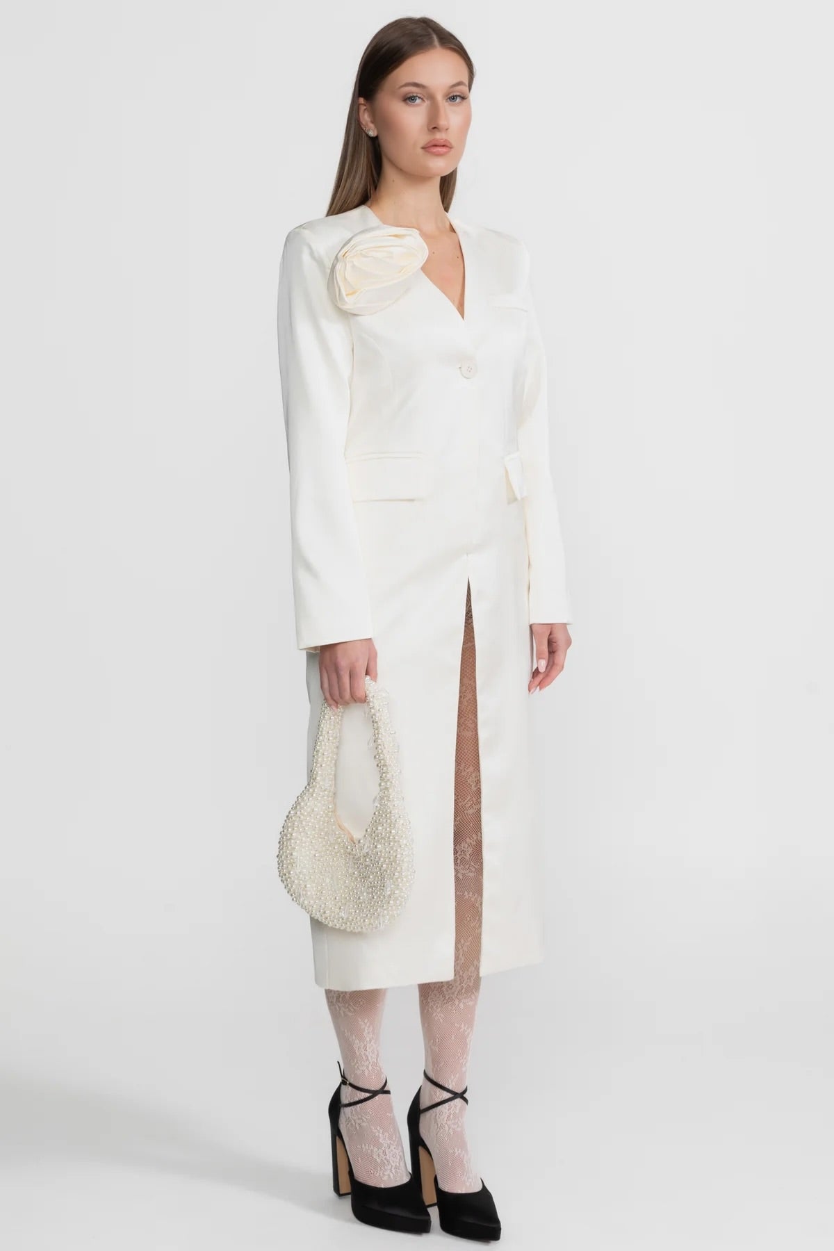 Abito Blazer con Rose in Raso Applicate – Avorio 