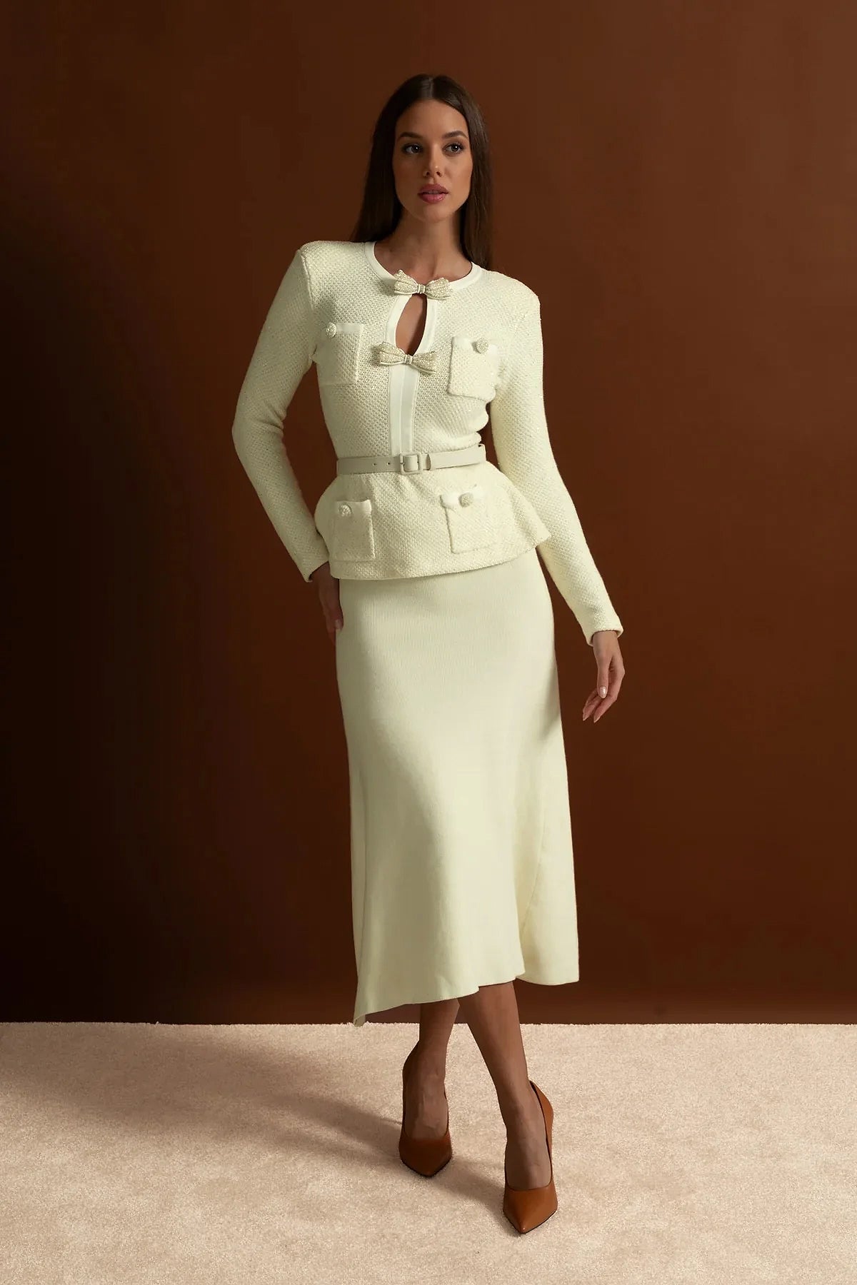 Abito Midi in Maglia Tweed con Peplum – Avorio 