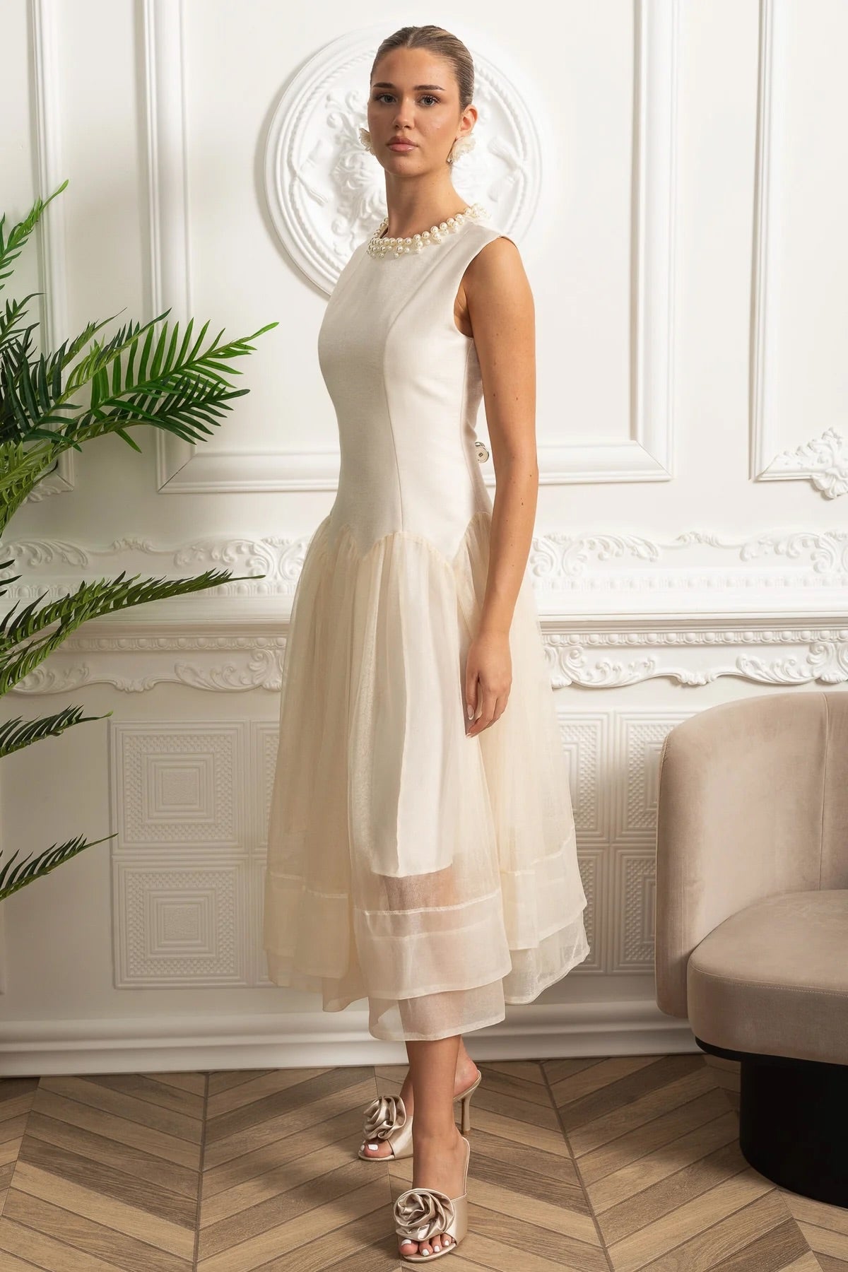 Sleeveless Midi Dress with Tulle Skirt and Pearl Embellished Collar - Ivoire