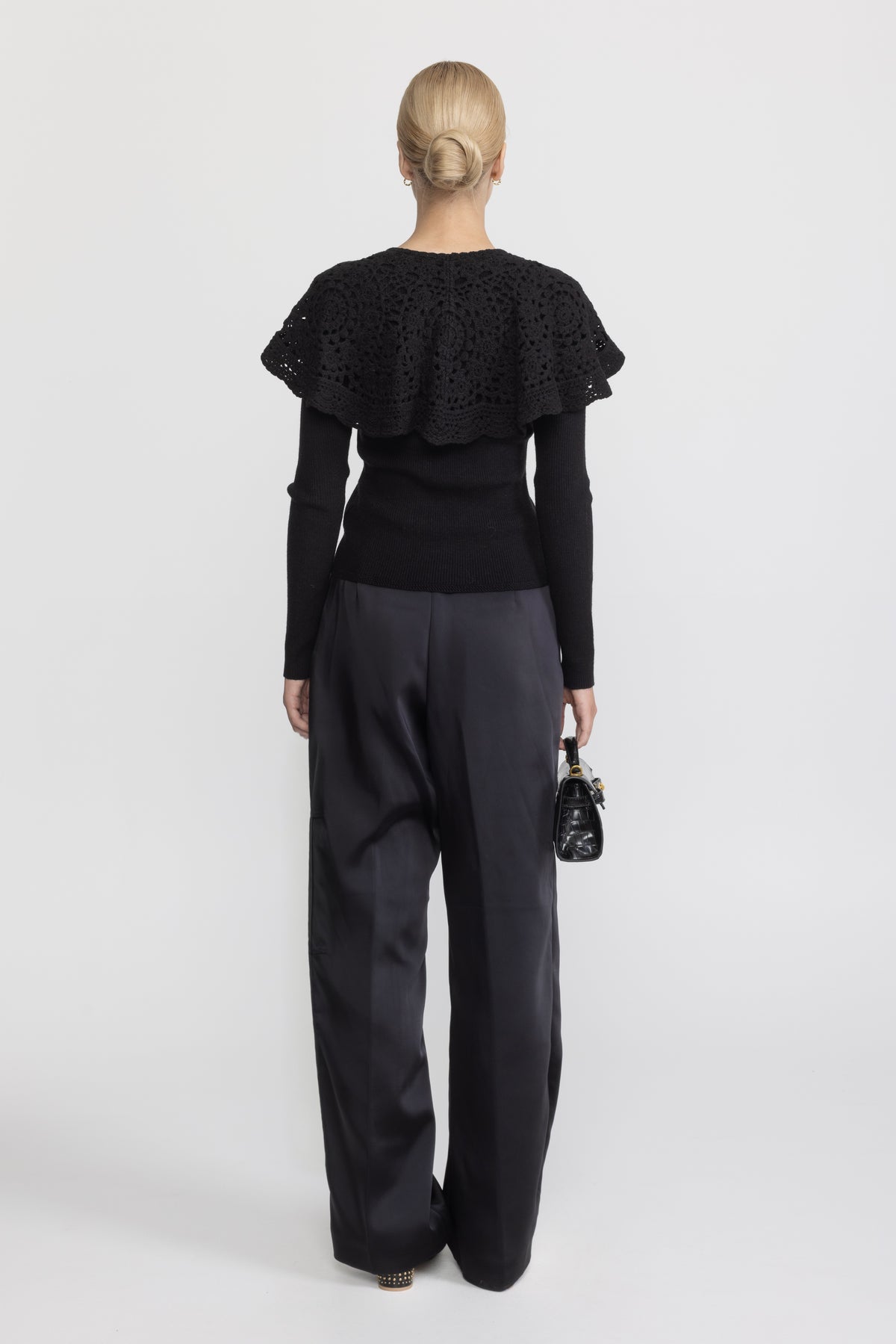 Cardigan in maglia a costine con colletto capelet all’uncinetto - Nero 