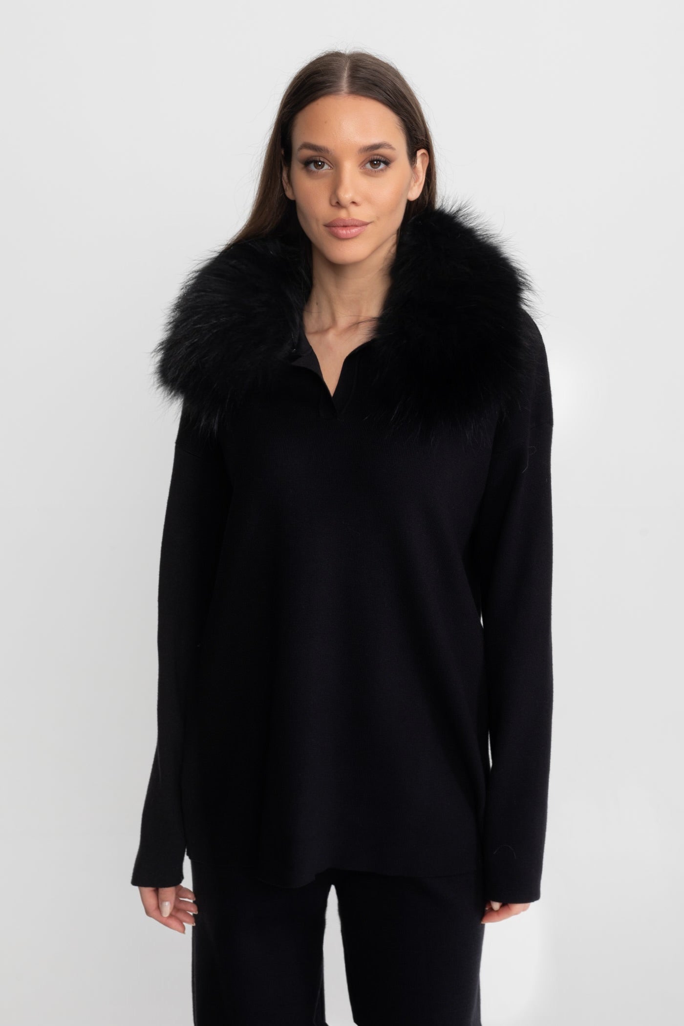 Completo coordinato Knit Lounge con colletto in pelliccia di volpe – Nero 