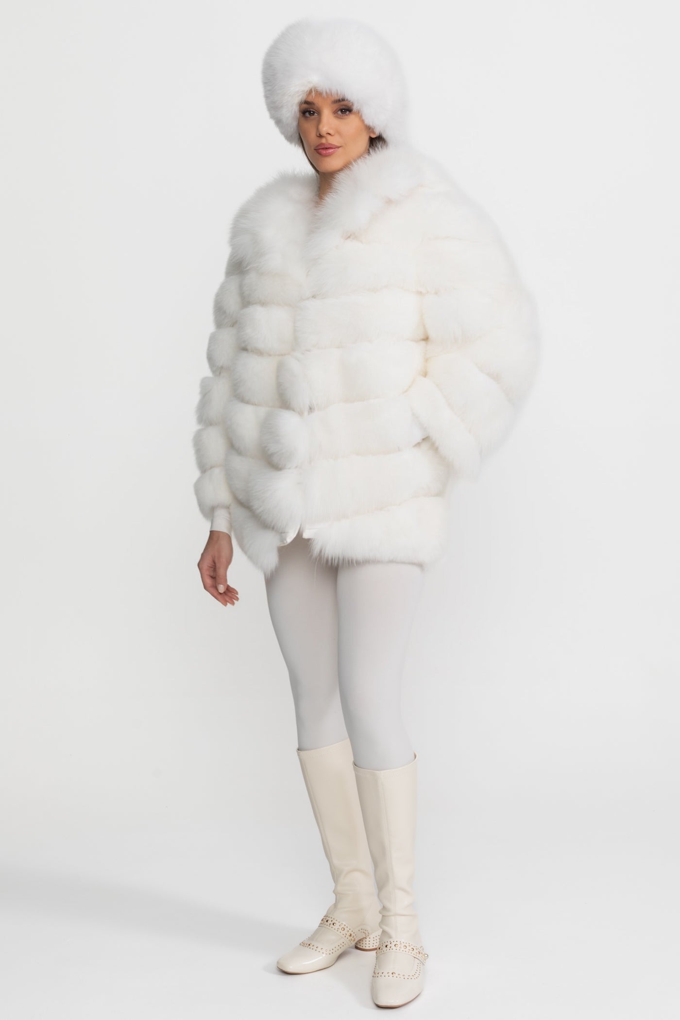 Tiered Fox Fur Jacket With Oversized Shawl Collar – White