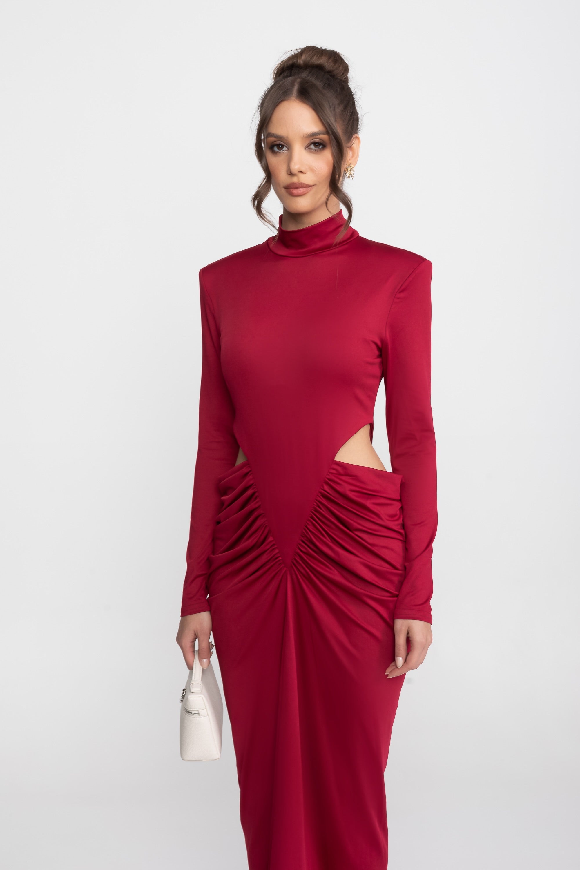 Abito Maxi con Collo Alto, Maniche Lunghe e Dettaglio Cut-Out in Vita - Rosso 