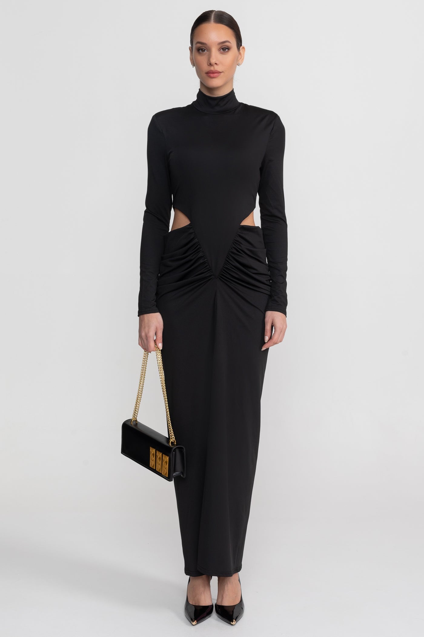Abito lungo a collo alto con maniche lunghe e dettaglio cut-out in vita - Nero 