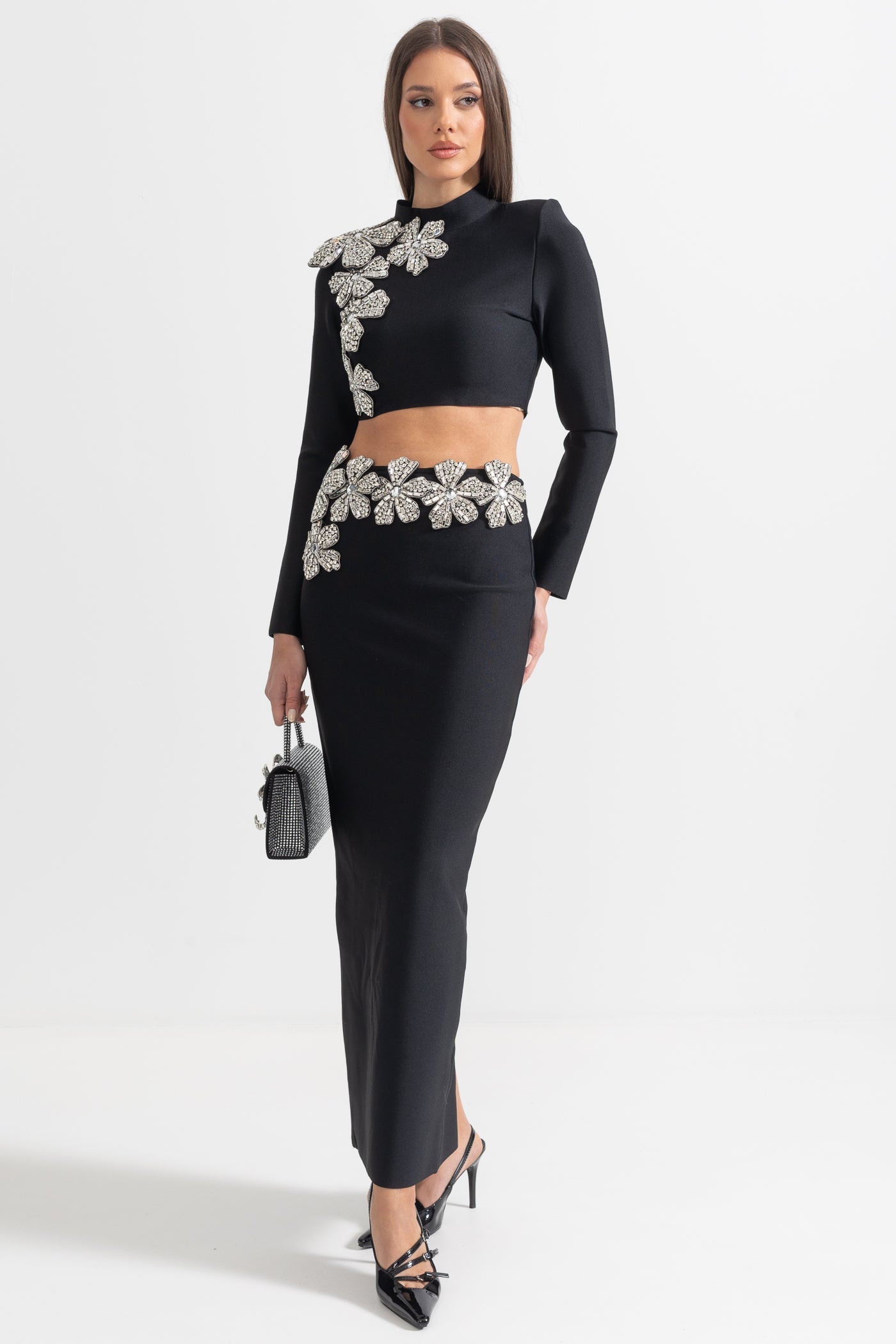 Completo in 2 Pezzi con Accento Fiore di Diamante, Top a Maniche Lunghe e Gonna Maxi - Nero 