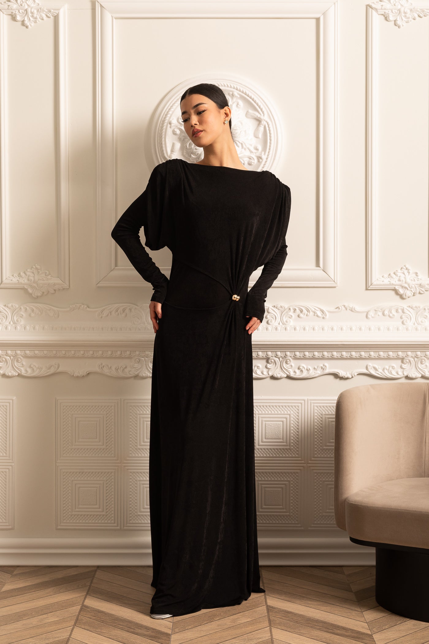 Elegant Long-Sleeved Layered Dress with Structured Shoulders - Black