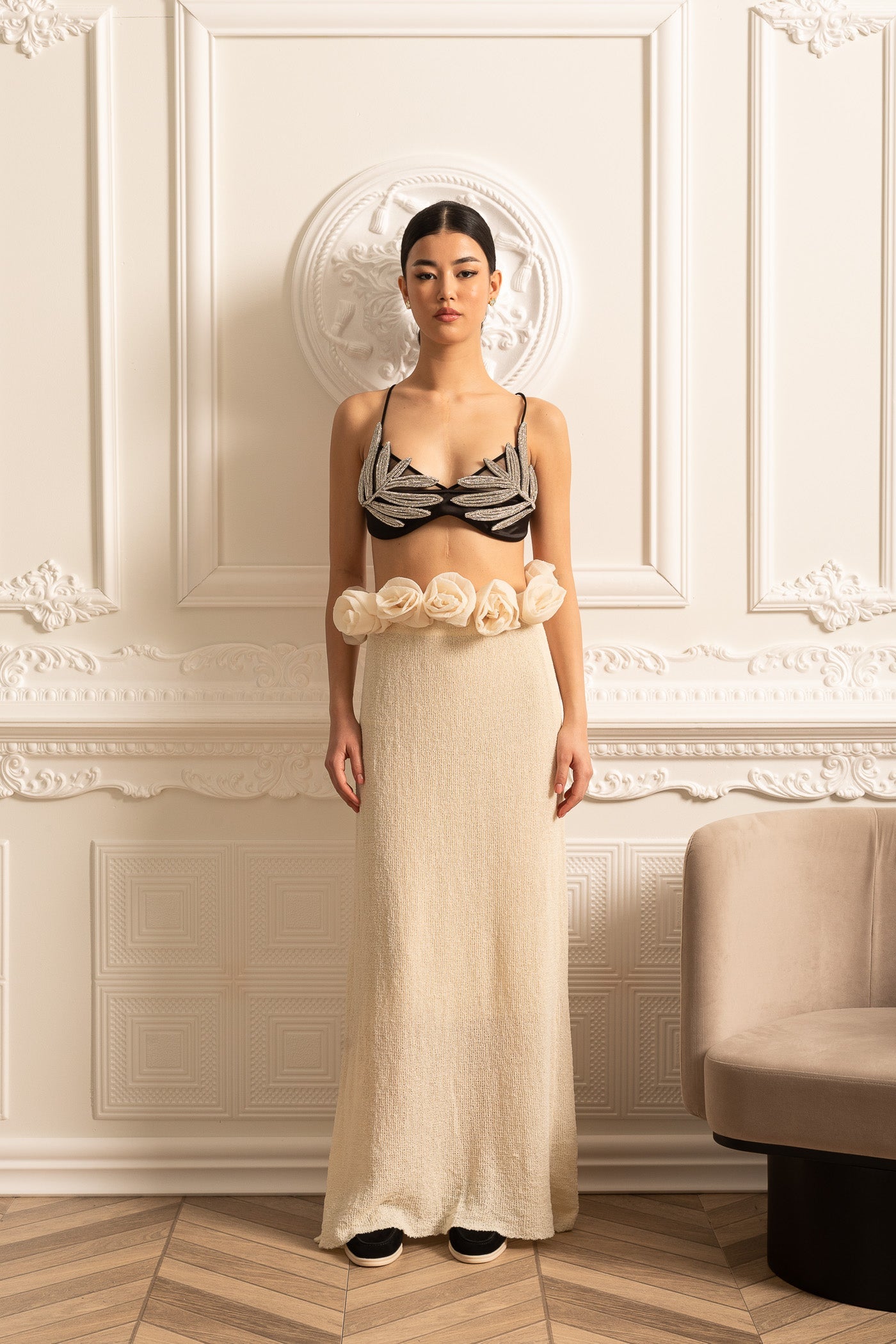 High-Waisted Knit Skirt With 3D Flowers Appliques - Ivoire