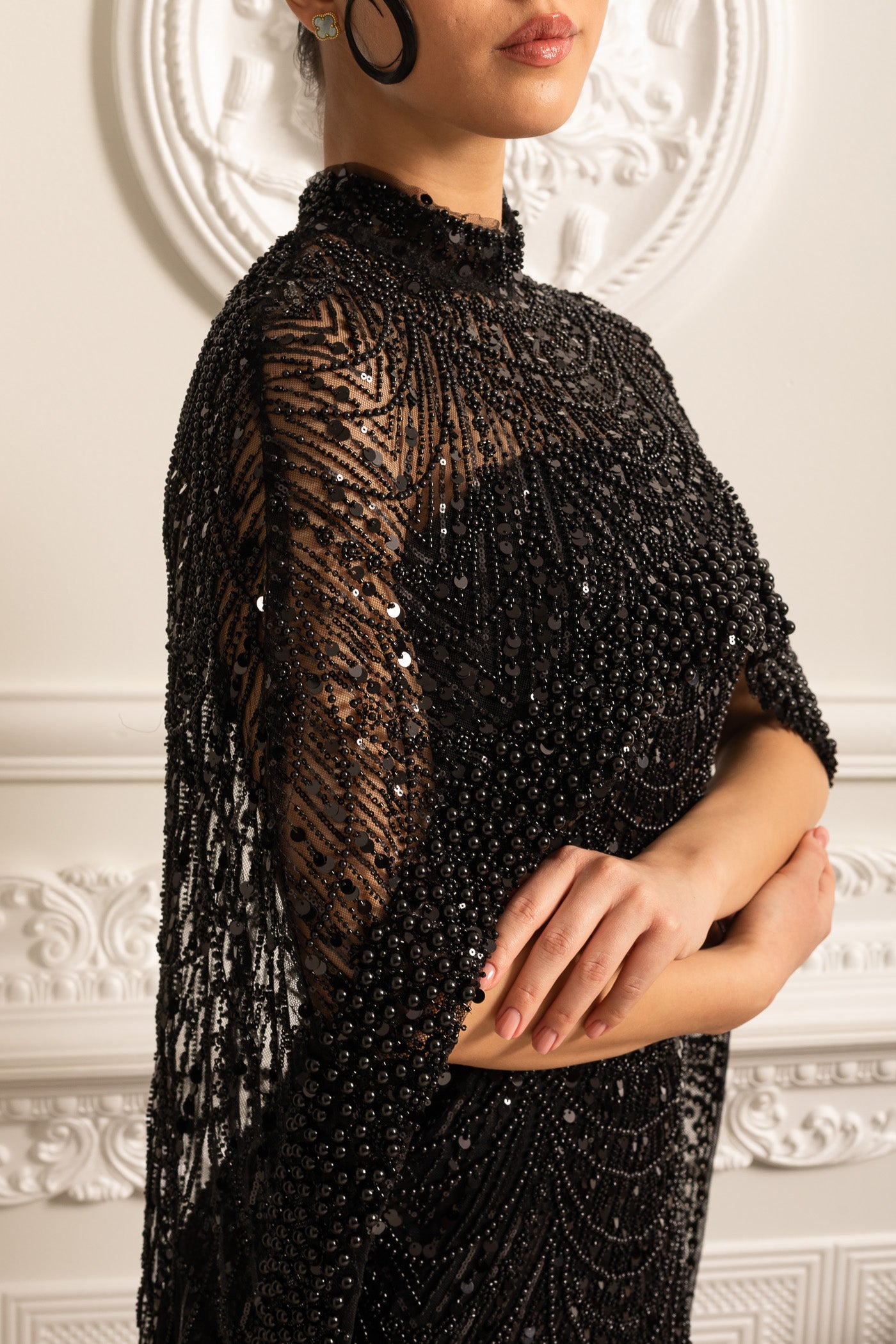 Abito Glamour con Perline e Velo Staccabile - Nero 