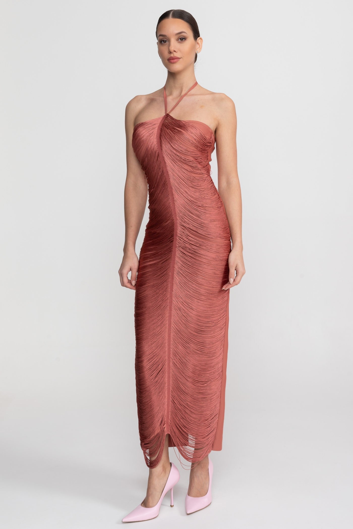 Abito Midi con Scollo Halter e Texture Plissettata Su Tutta la Superficie - Marrone Chiaro 