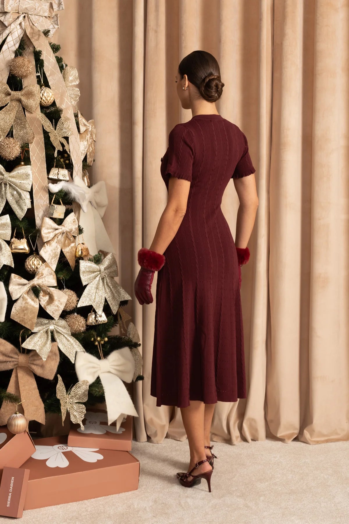 Knit Button-Front Midi Dress with Scalloped Sleeves – Burgundy