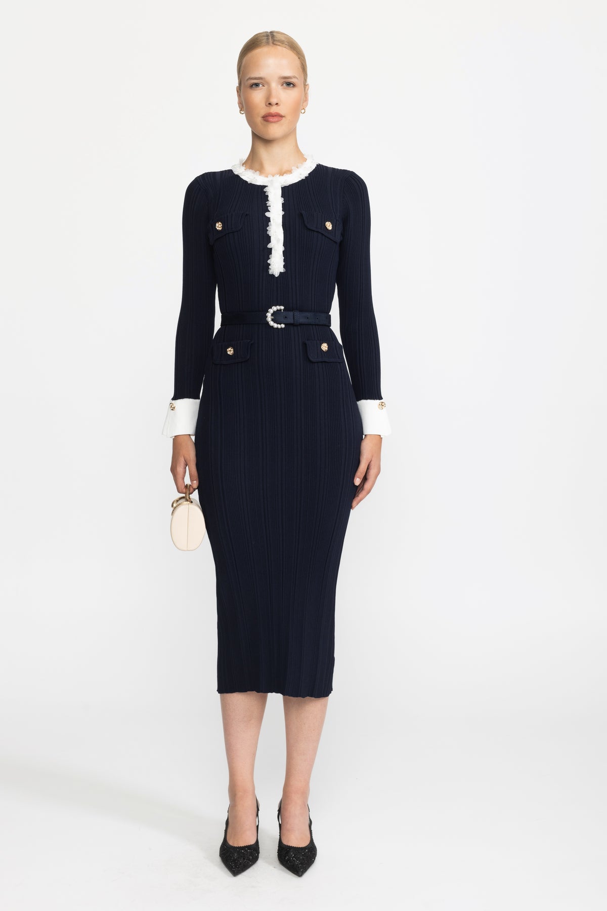 Abito midi in maglia a coste con balze in organza e cintura - blu navy 