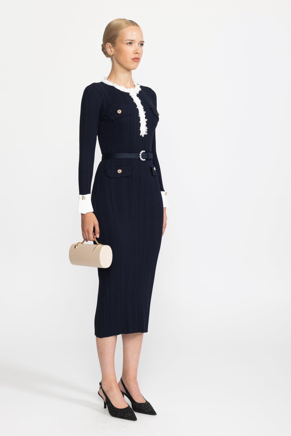 Abito midi in maglia a coste con balze in organza e cintura - blu navy 