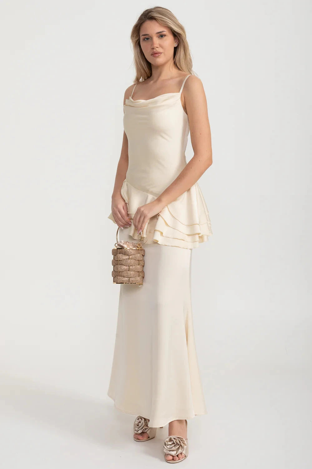 Sleeveless Satin Gown With Layered Peplum Waistline - Ivoire