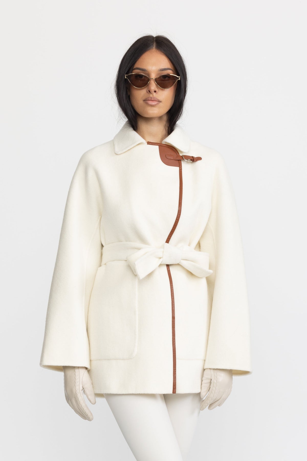 Giacca in lana con cintura e finiture in ecopelle - Off-White 