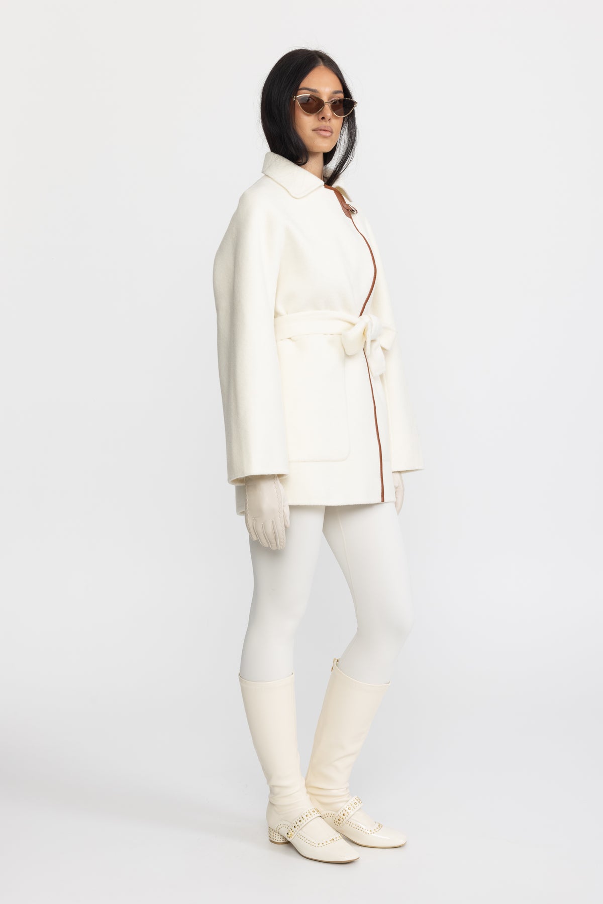 Giacca in lana con cintura e finiture in ecopelle - Off-White 
