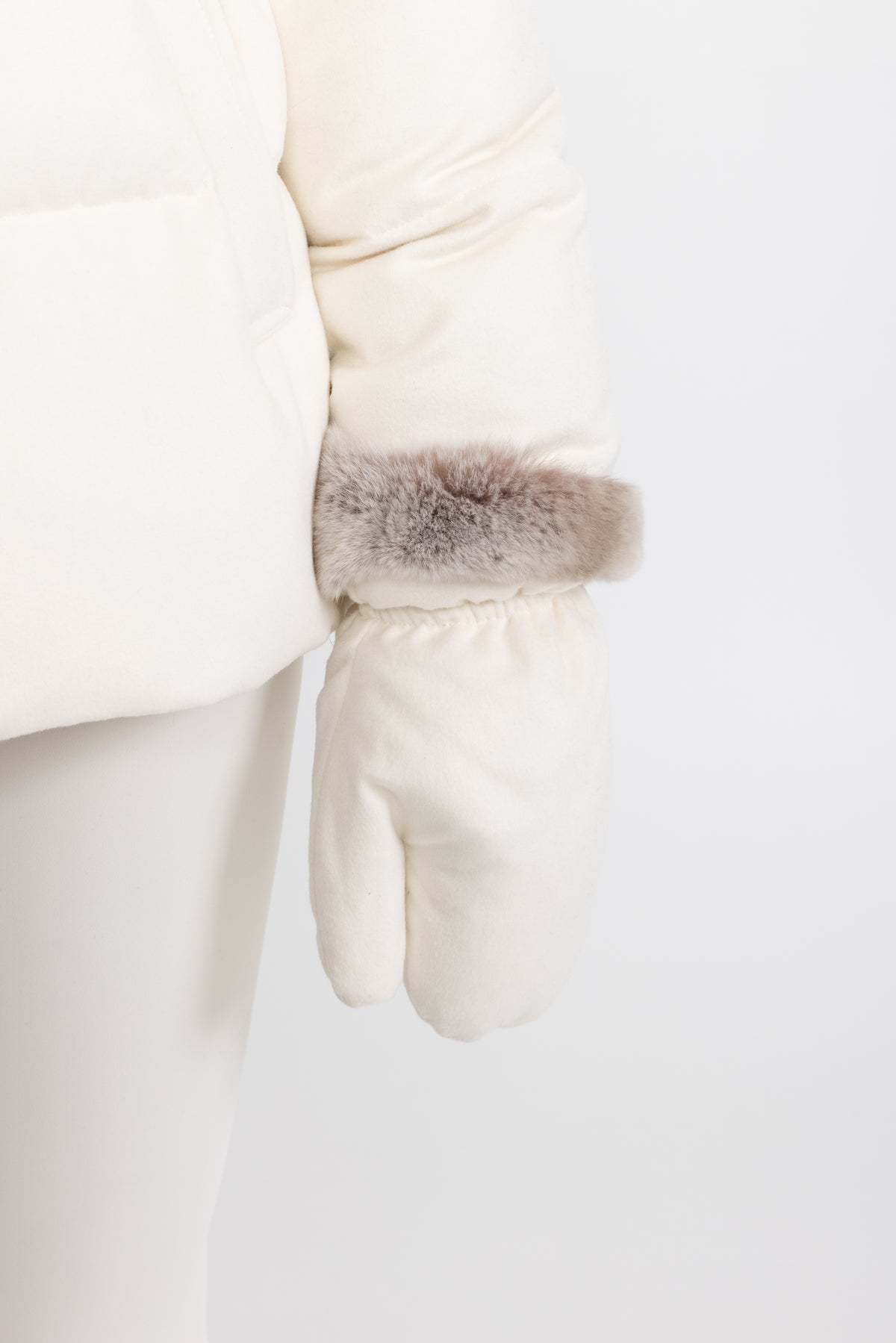 Piumino in cotone-seta con collo in pelliccia di rex rabbit - Avorio 