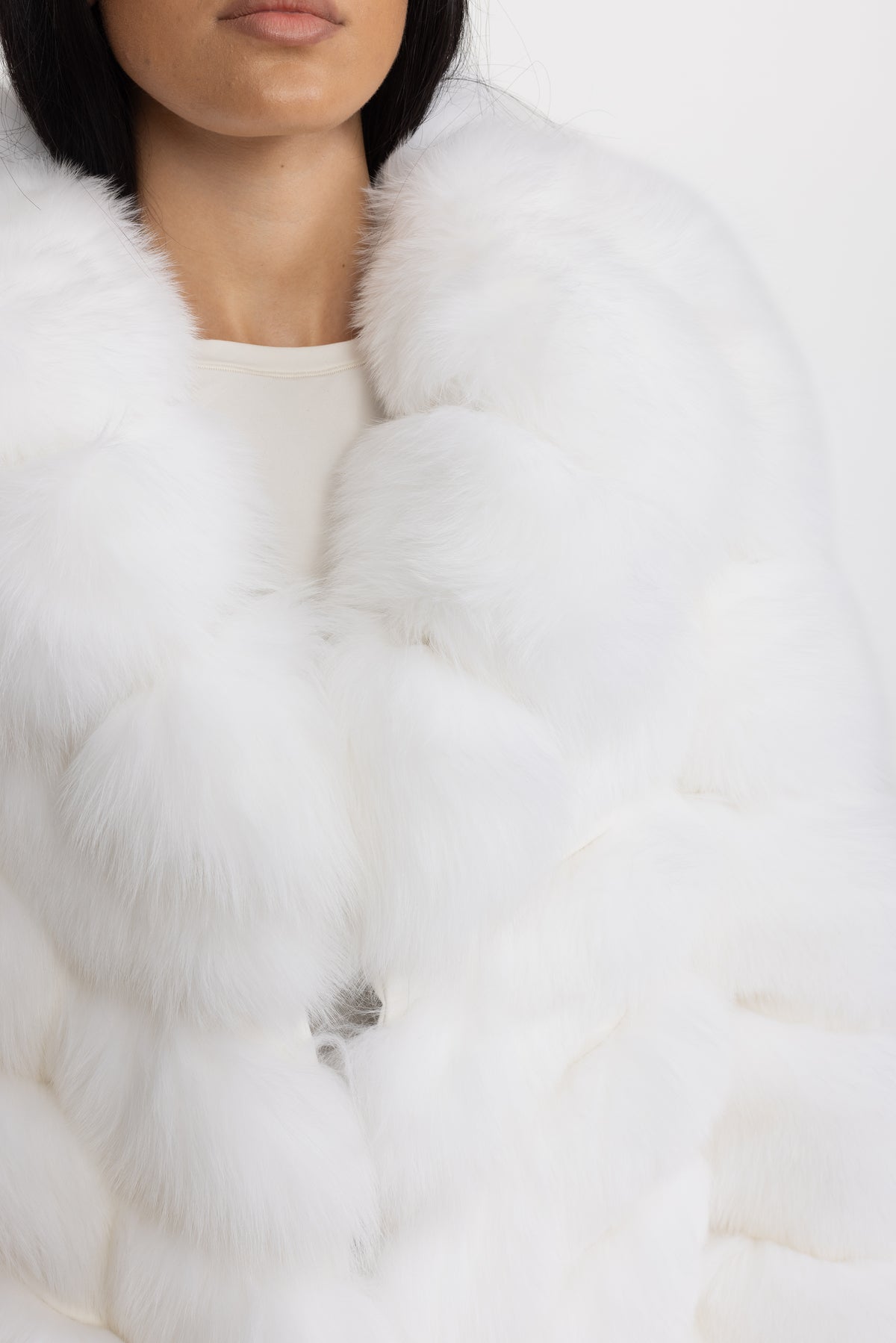 Tiered Fox Fur Jacket With Oversized Shawl Collar – White