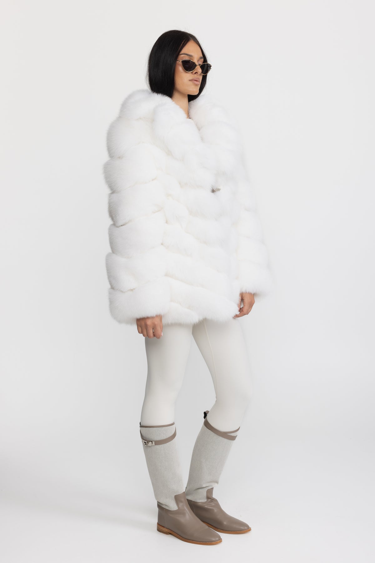 Tiered Fox Fur Jacket With Oversized Shawl Collar – White
