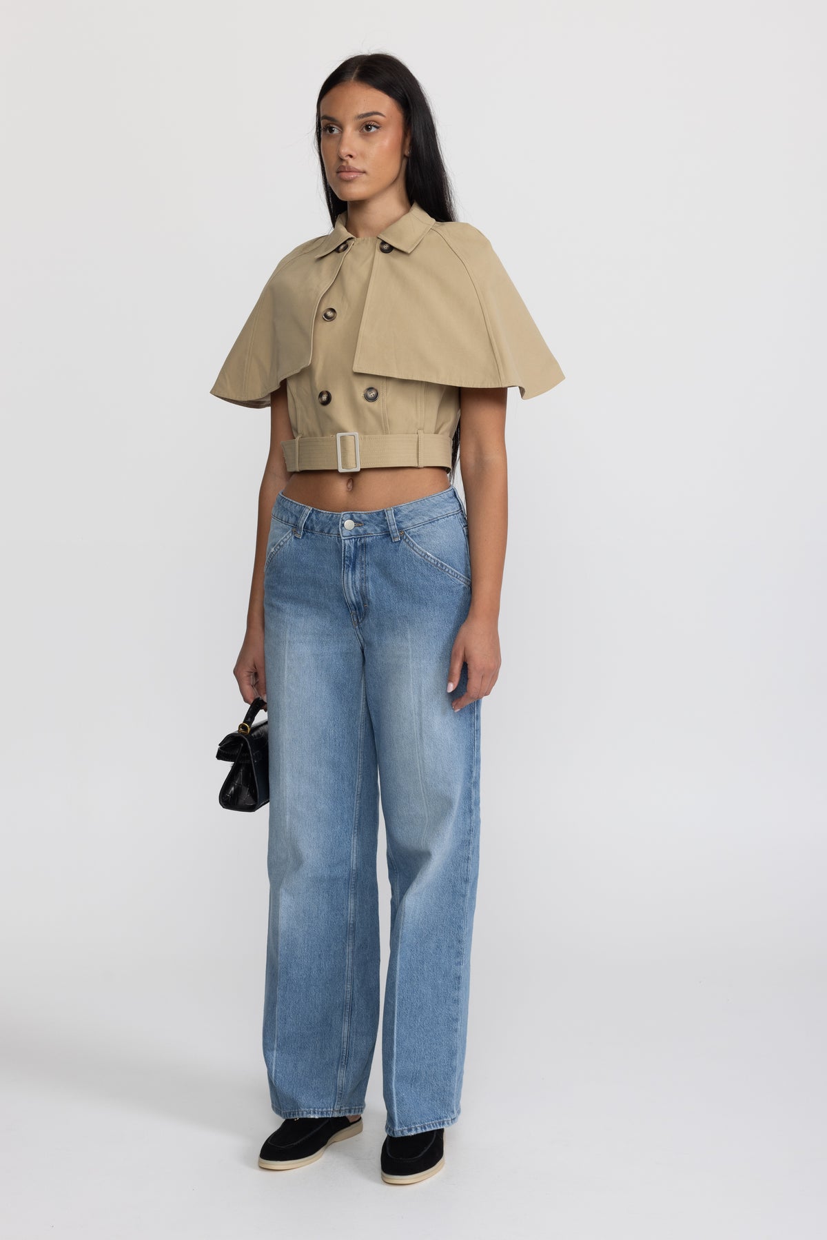 Top cropped trench a mantella con cintura - kaki 