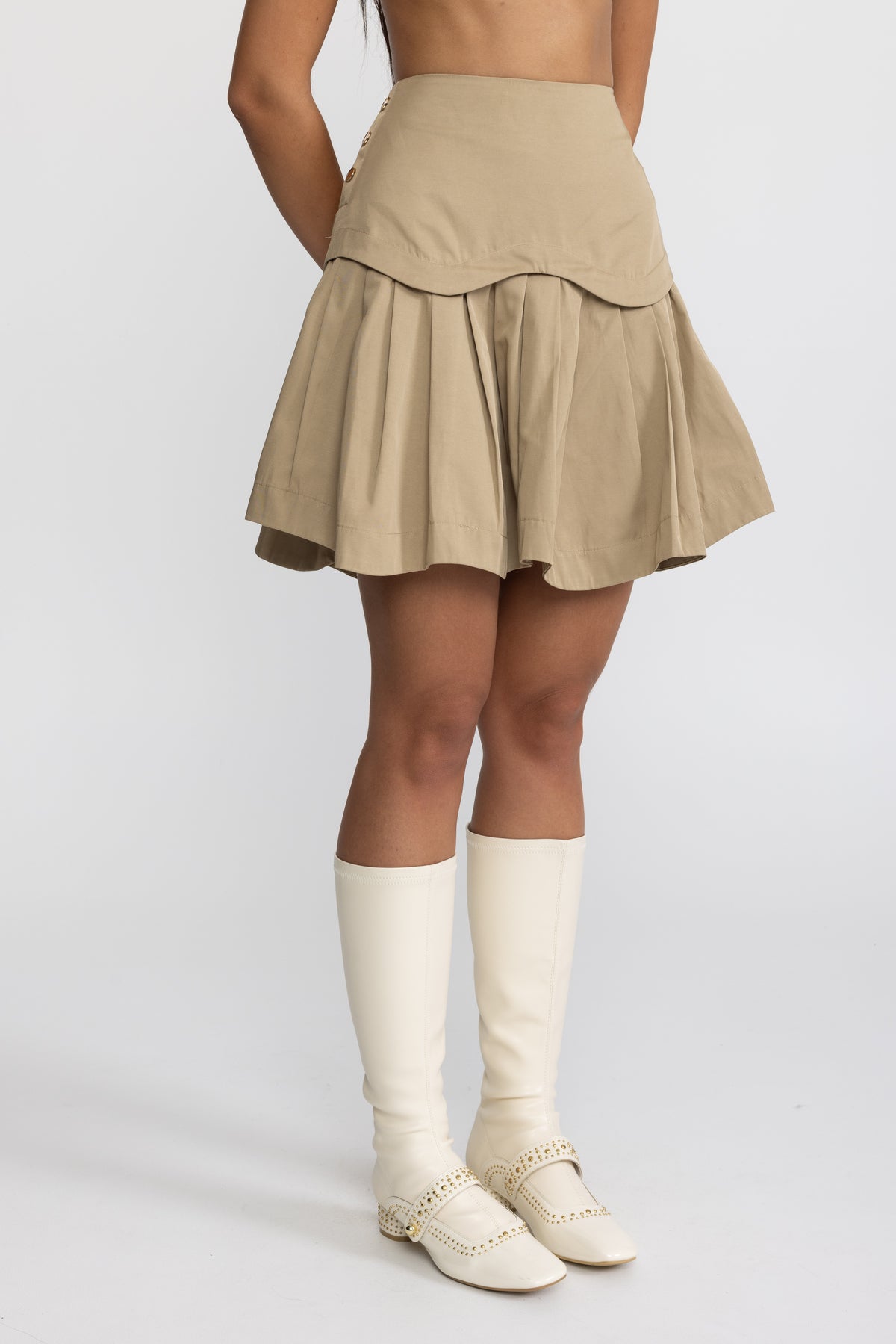 Minigonna plissé con carré smerlato - Khaki 