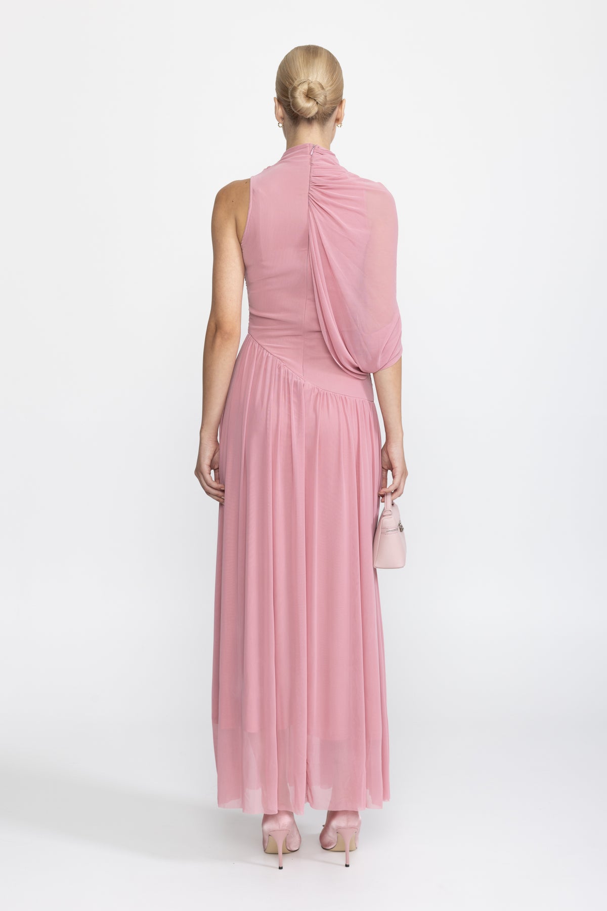 Abito lungo in mesh con scollo drappeggiato a sciarpa - Rosa 