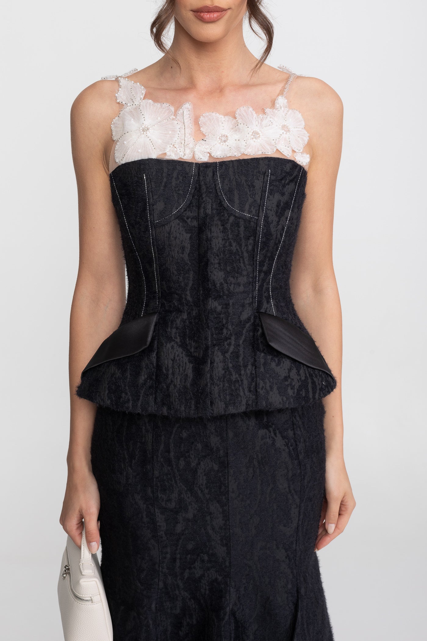 Set Maxi in jacquard con scollo floreale trasparente e vita peplum - Nero 