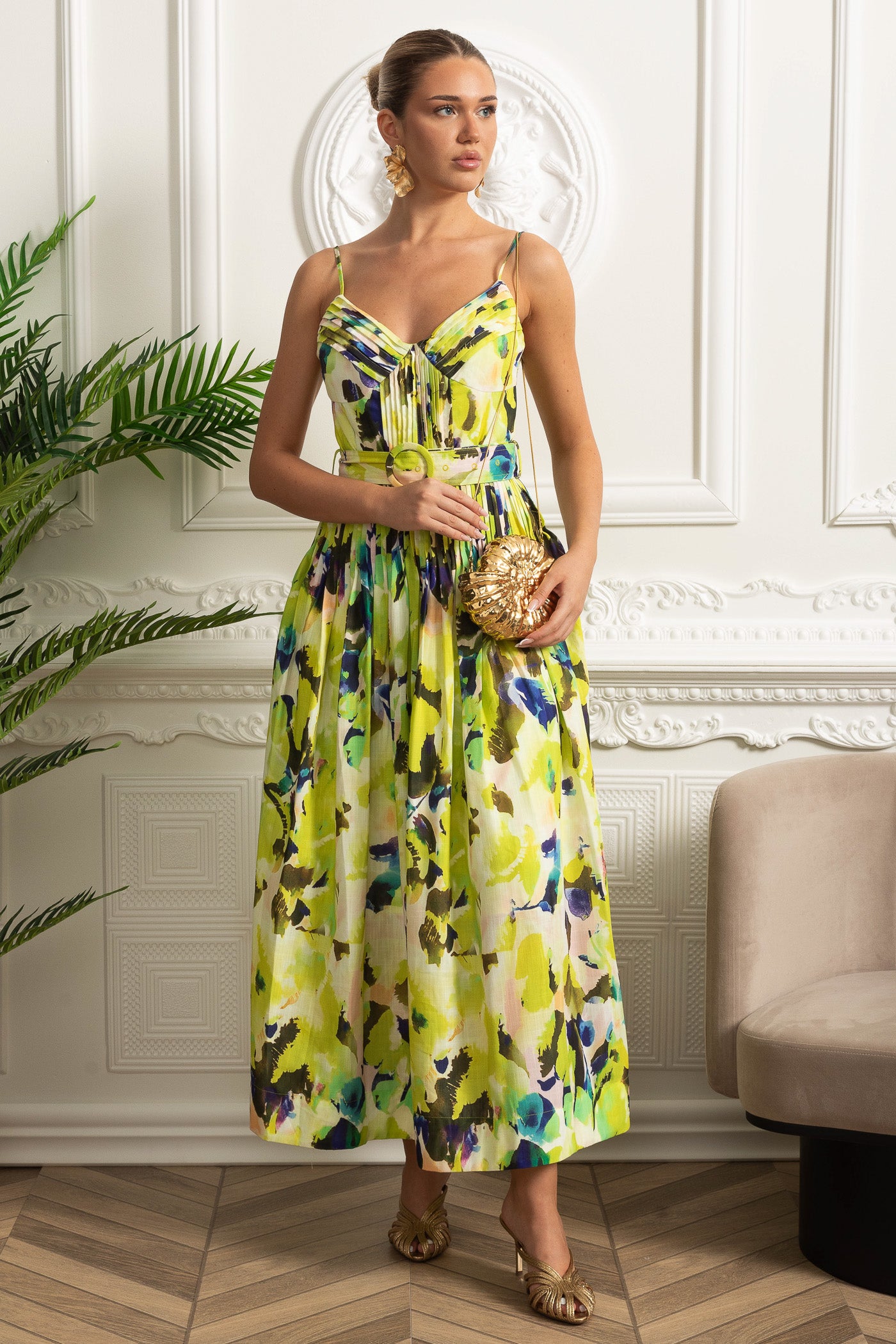 Abito midi con busto plissettato, cintura e spalline sottili - Giallo 