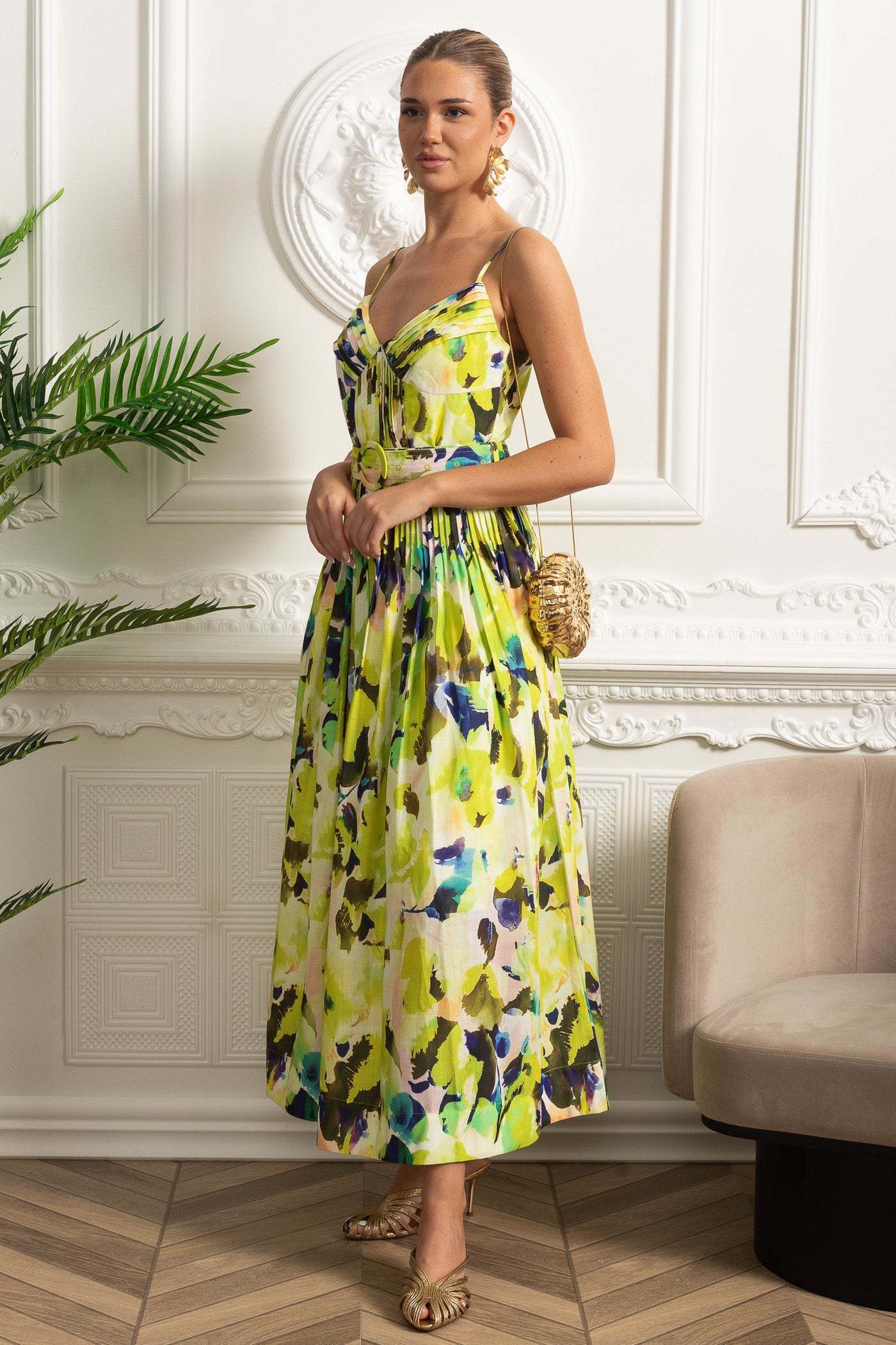 Abito midi con busto plissettato, cintura e spalline sottili - Giallo 