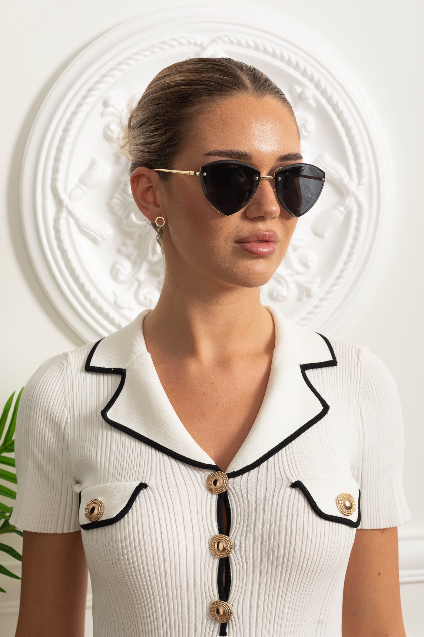 Occhiali da sole senza montatura a forma di triangolo con aste in metallo ultrasottili – Nero 