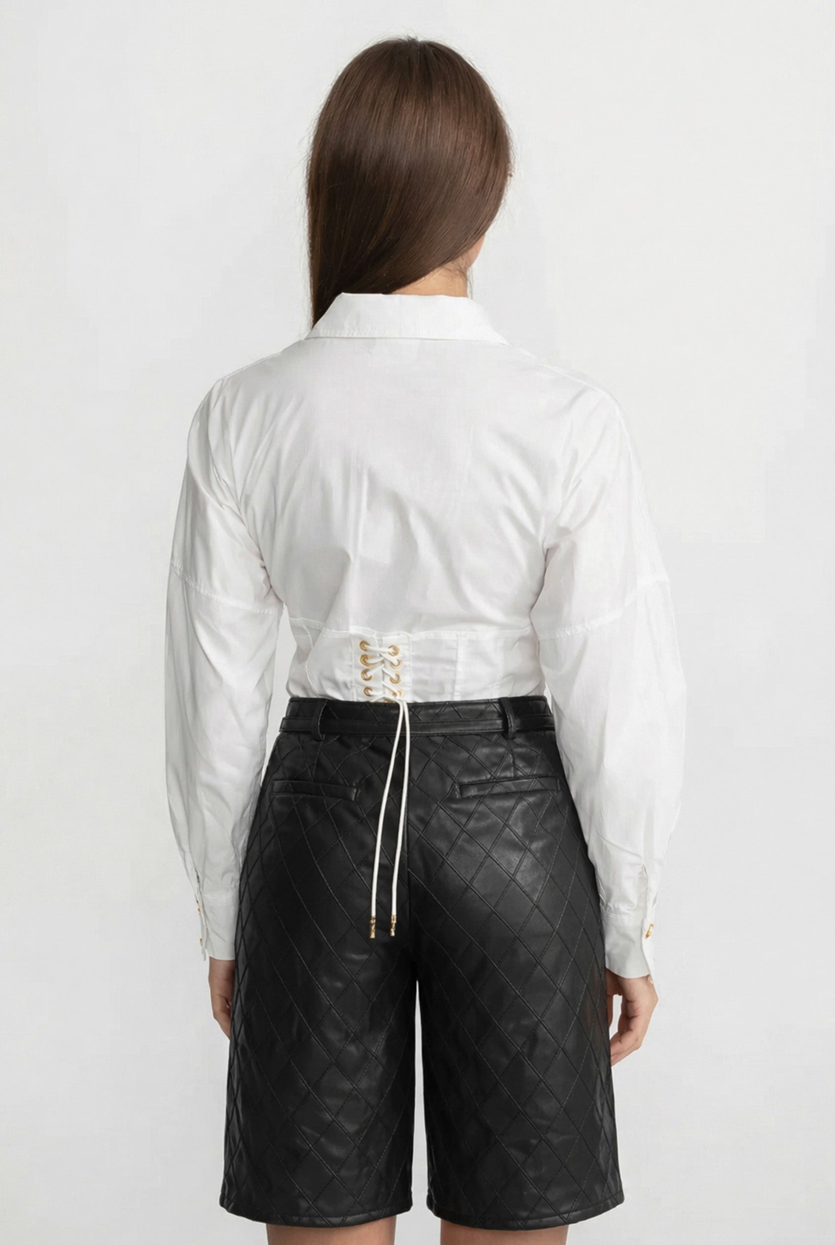 Shorts trapuntati a vita alta con cintura da annodare - Nero 
