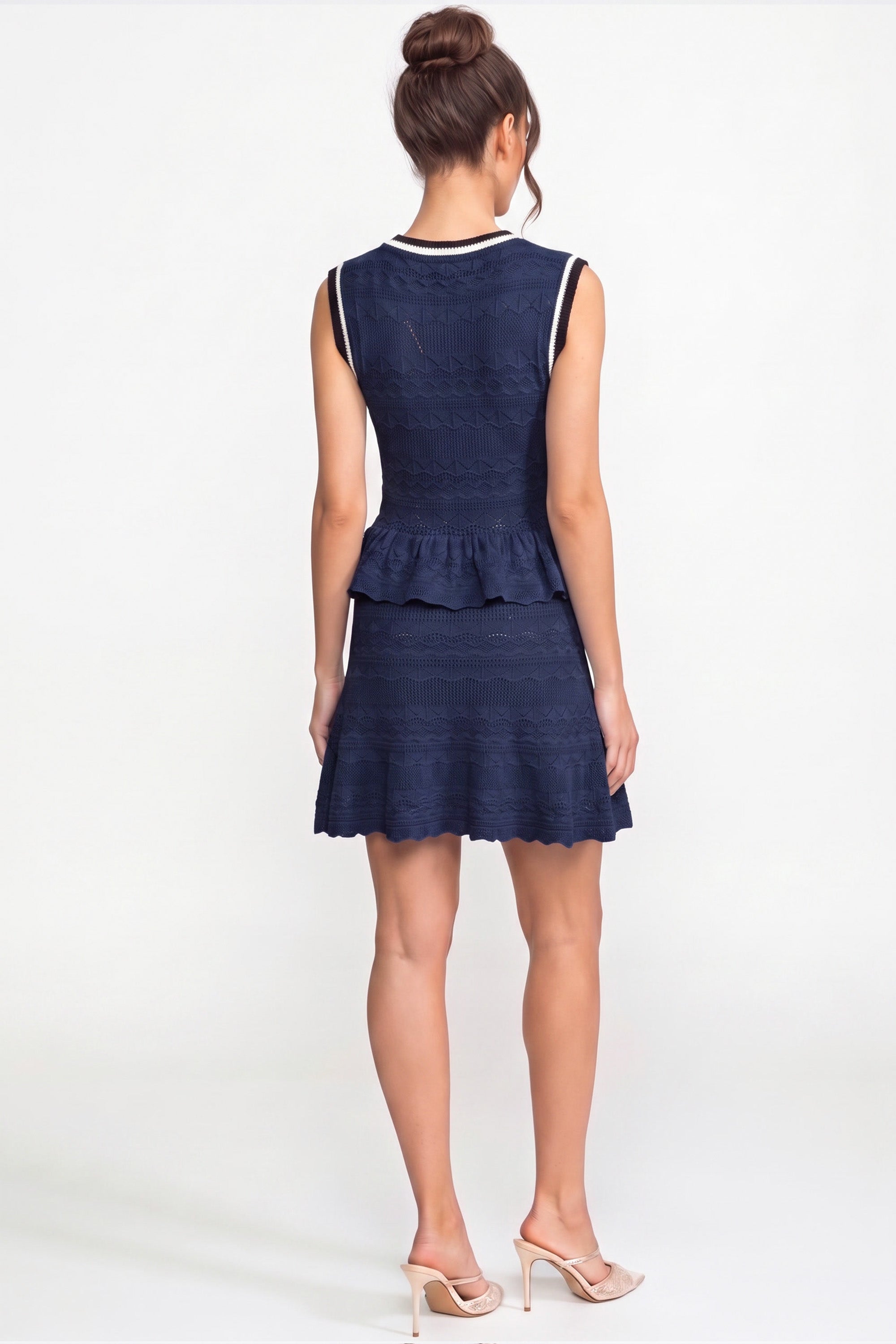 Mini abito in maglia peplum con profili a contrasto e fiocco - Navy 