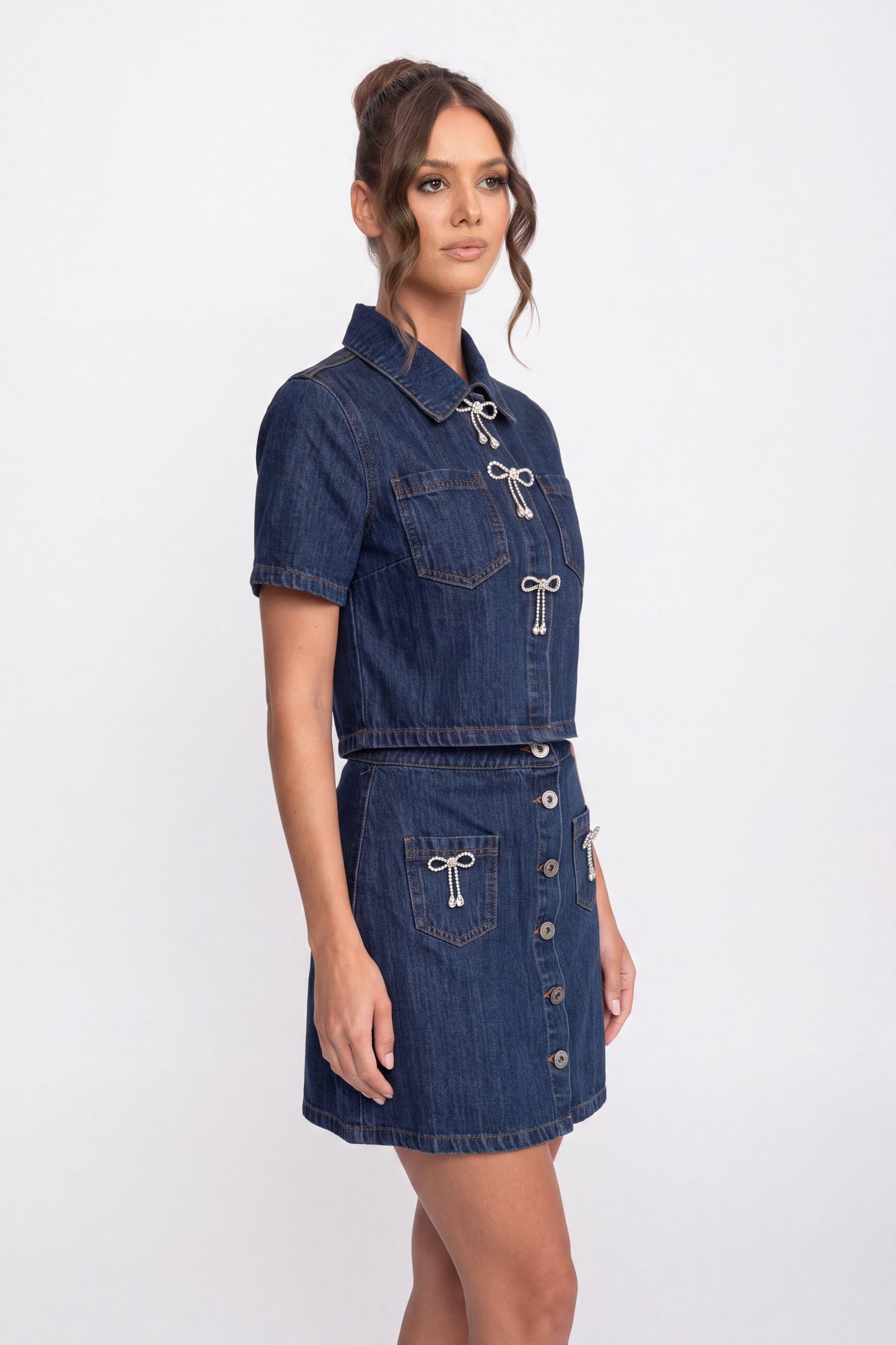 Co-ord set con camicia in denim e gonna svasata con dettagli di fiocchi scintillanti - Blu 