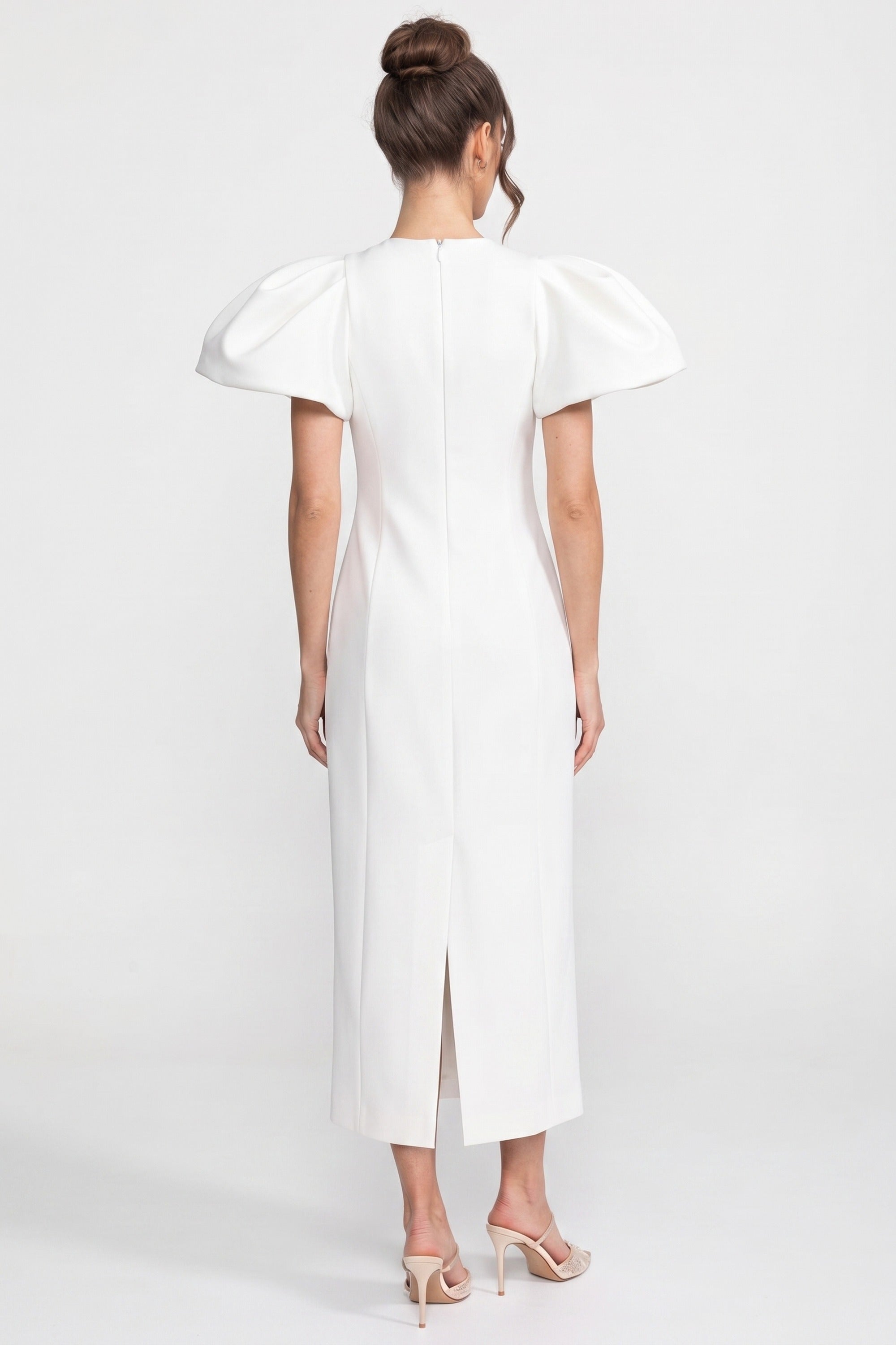 Abito Maxi Strutturato con Spalle e Applique Floreale Iris 3D - Bianco 