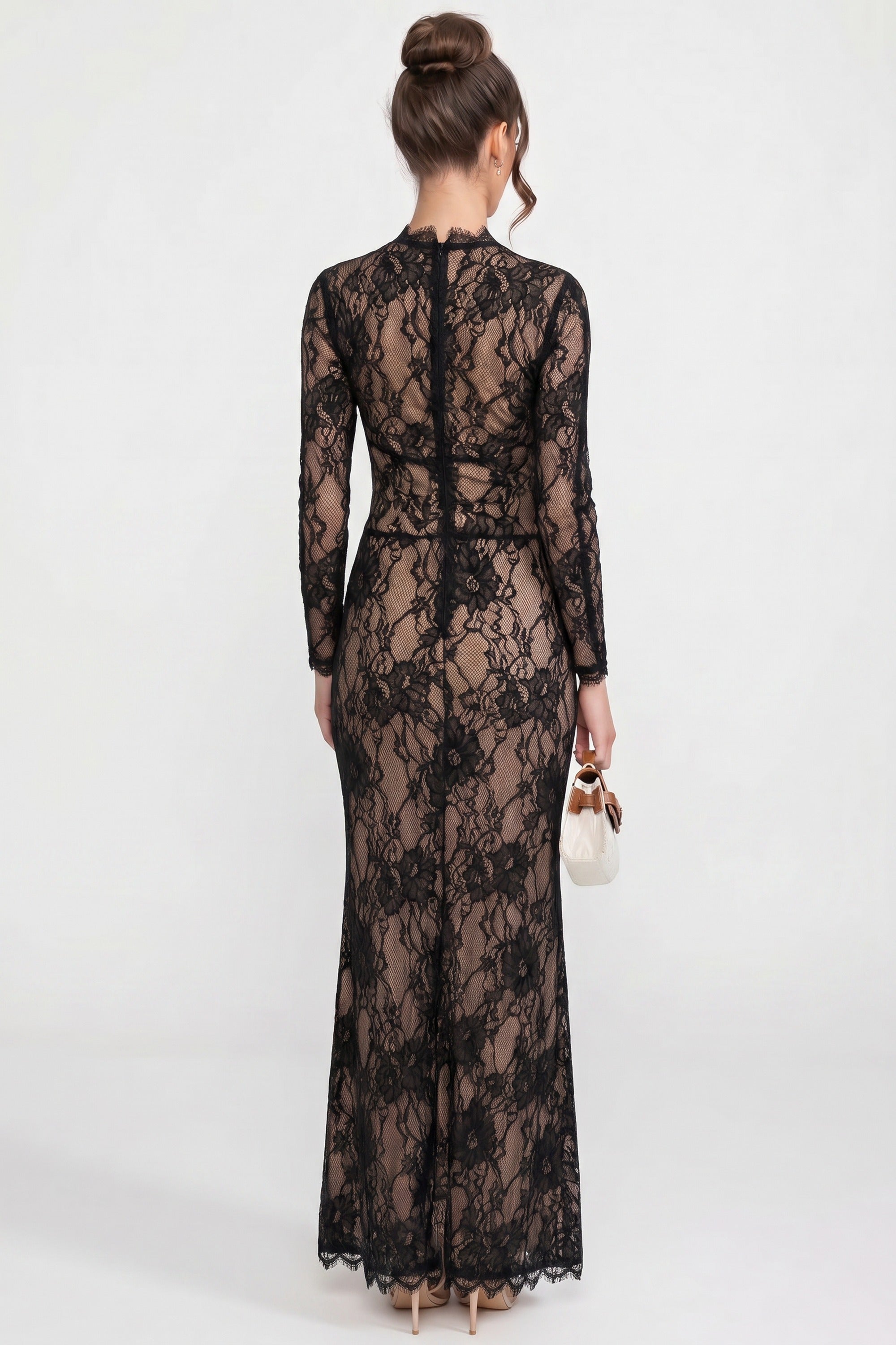 Elegante abito in pizzo con collo alto, cut-out frontale e spacco - Nero 