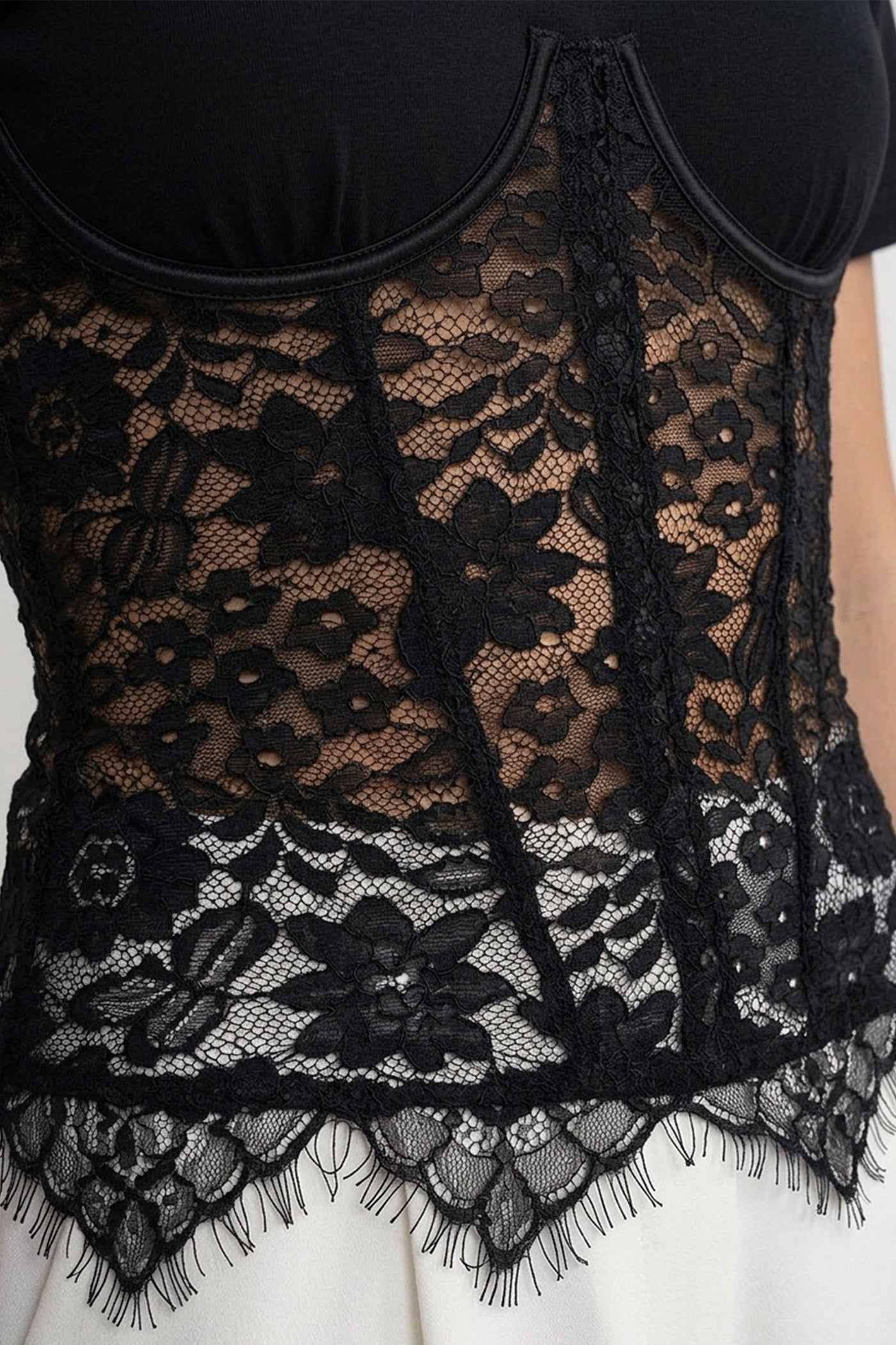 Top a Maniche Corte con Sovrapposizione Corsetto in Pizzo - Nero 