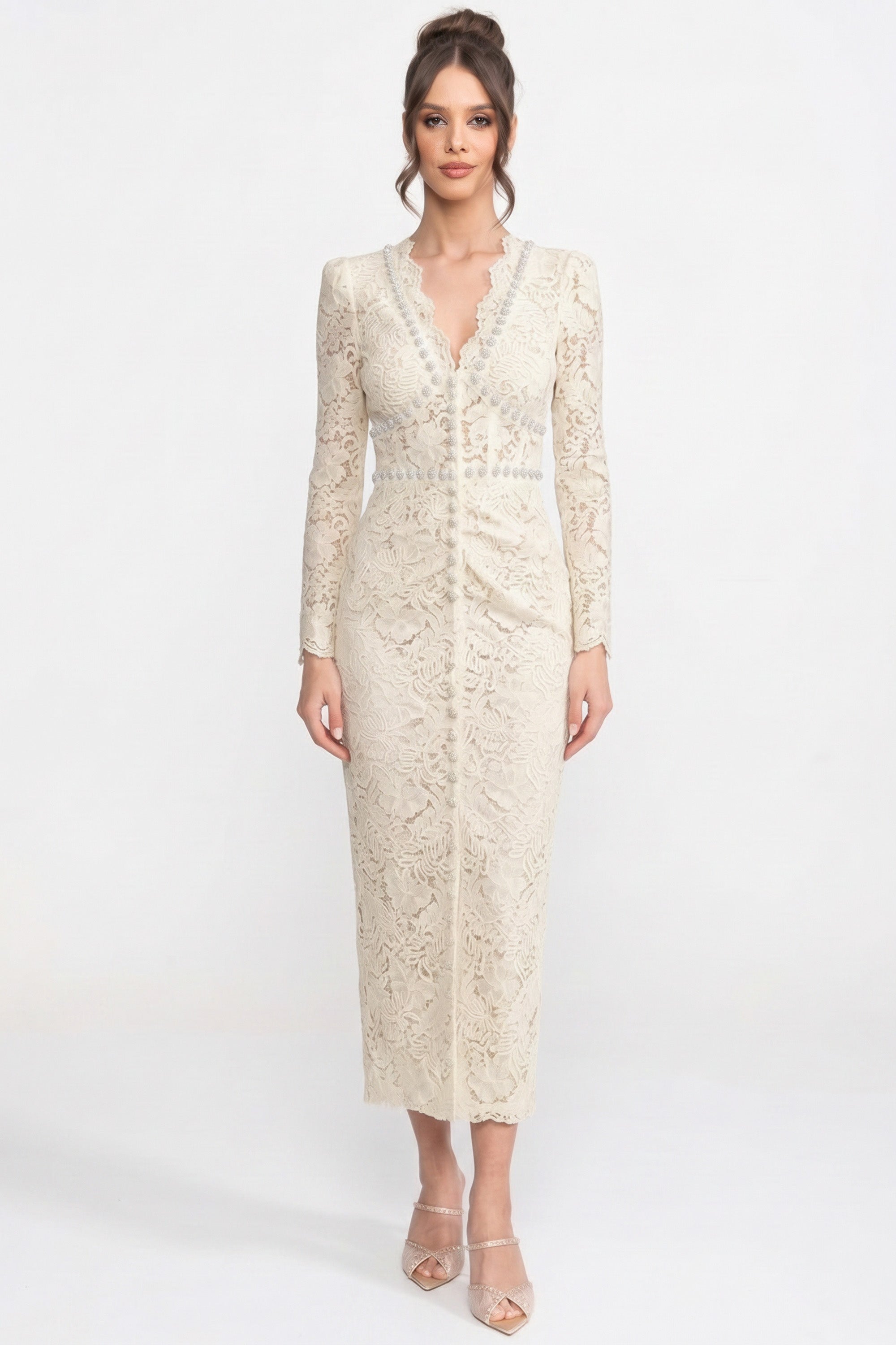 Abito midi in pizzo con scollo a V impreziosito da cristalli e dettaglio frontrale drappeggiato - Bianco 