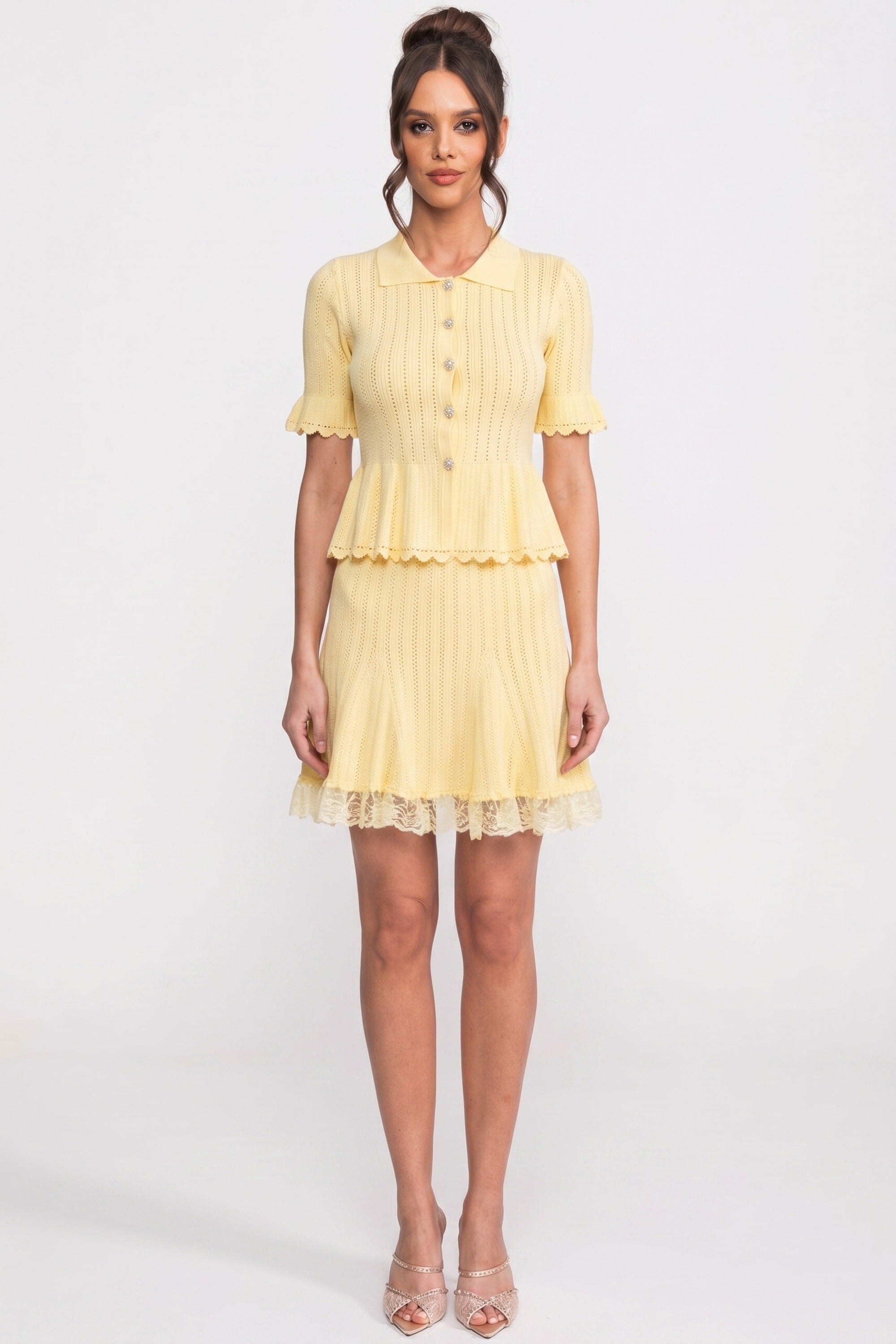 Abito Mini in Maglia con Colletto Peter Pan e Peplum con Orlo in Pizzo - Giallo 