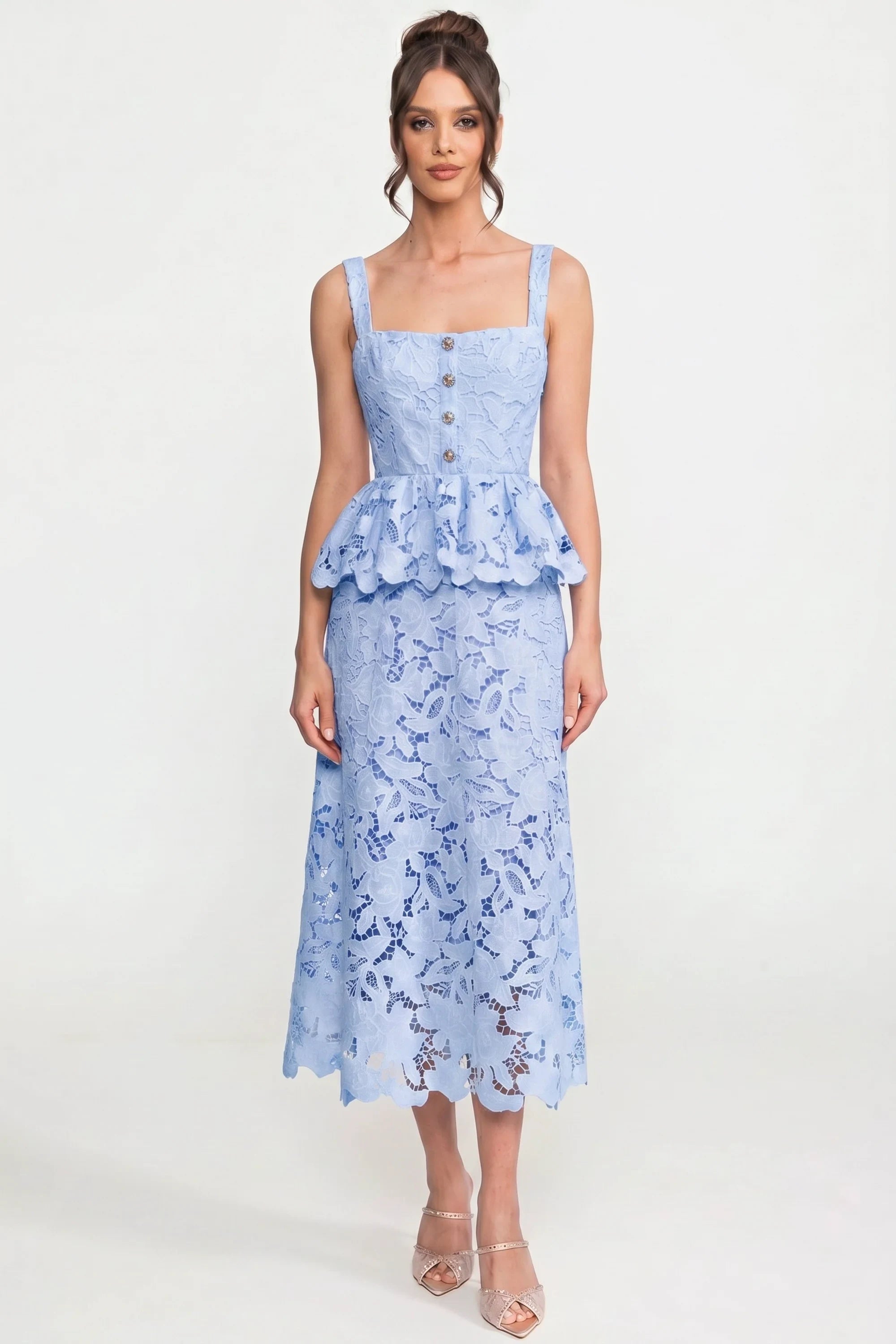 Abito senza maniche in pizzo con peplum, gonna midi e bottoni dorati - Blu 