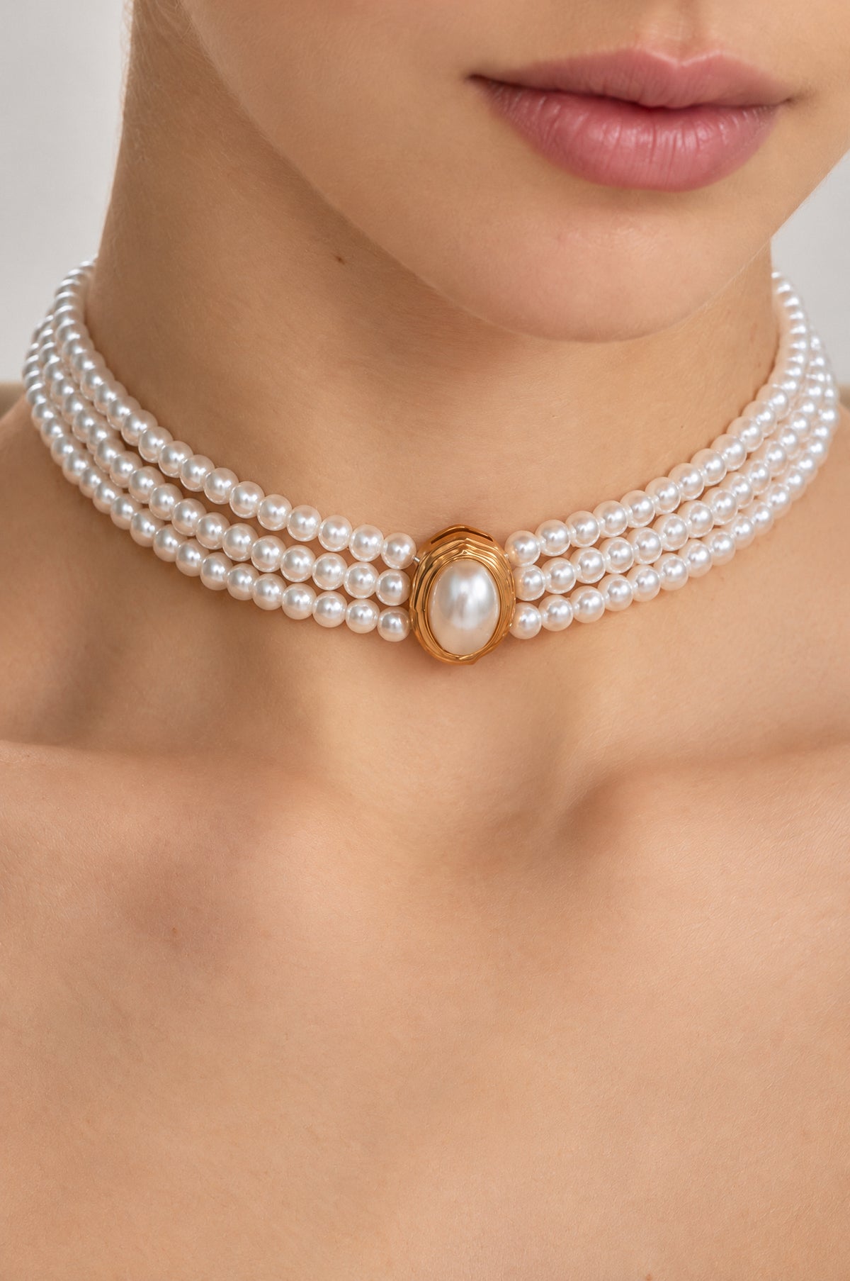 Triple Strand Pearl Choker with Cameo Clasp - White