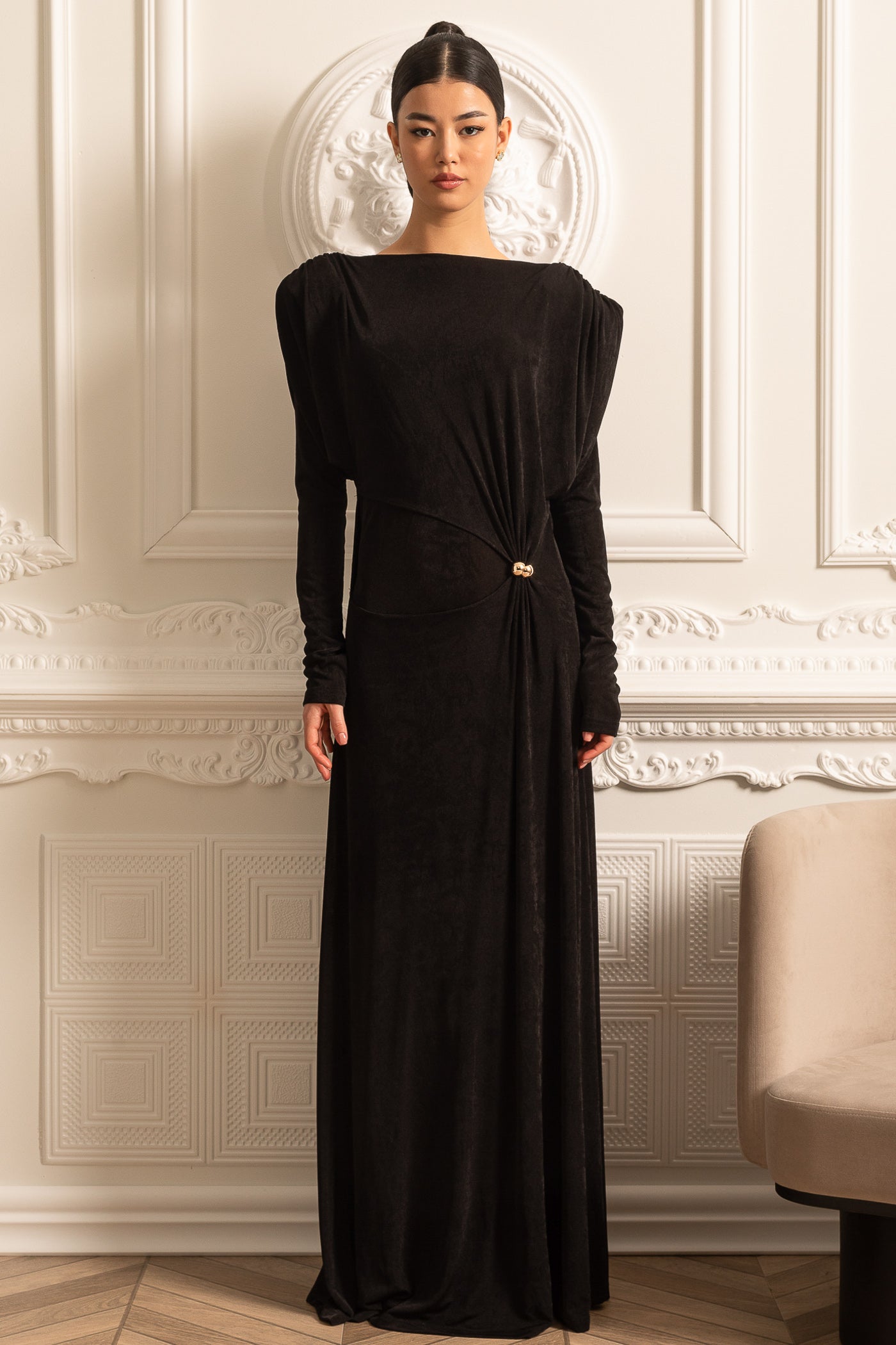 Elegant Long-Sleeved Layered Dress with Structured Shoulders - Black