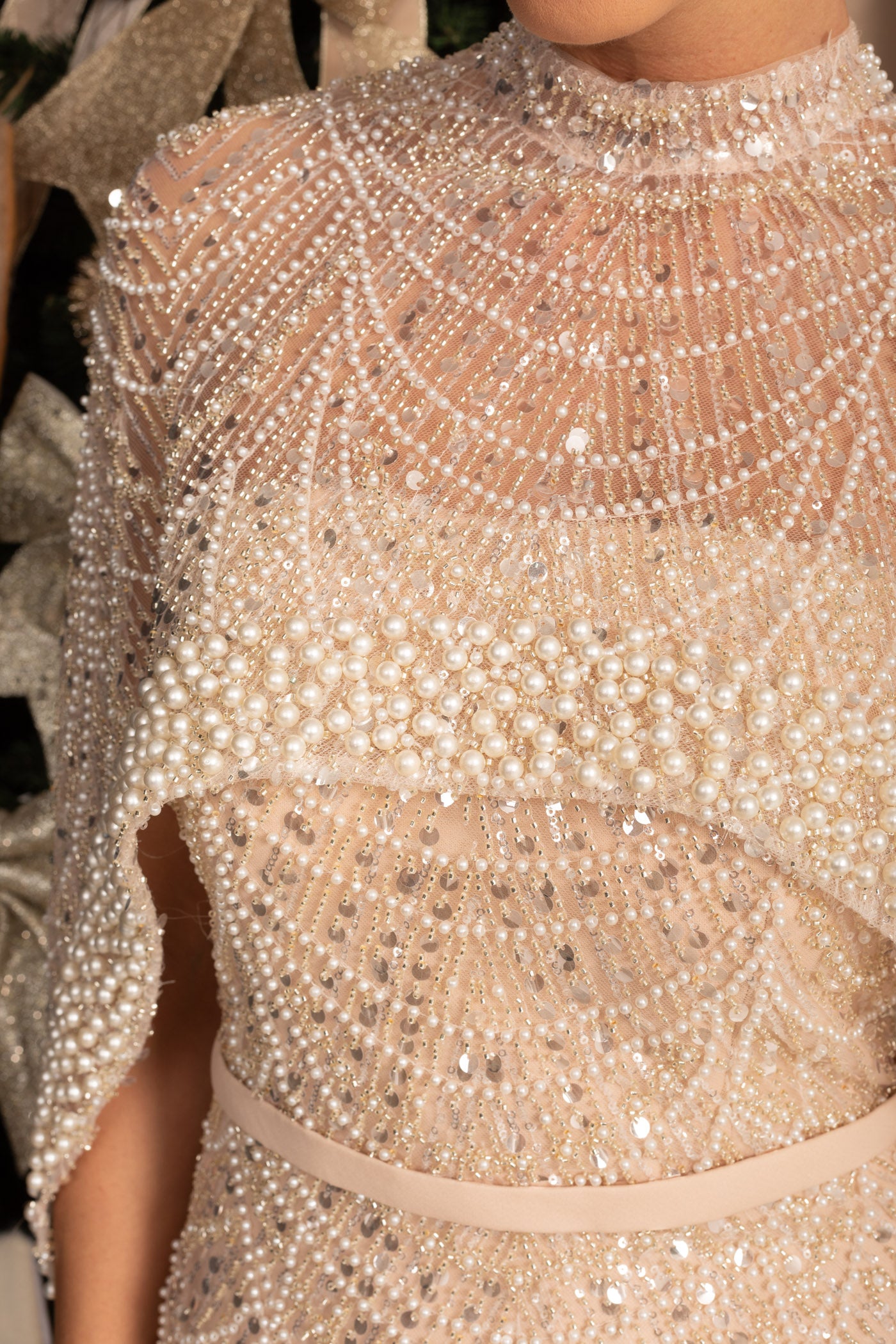 Abito Glamour con Perline e Velo Staccabile - Beige 