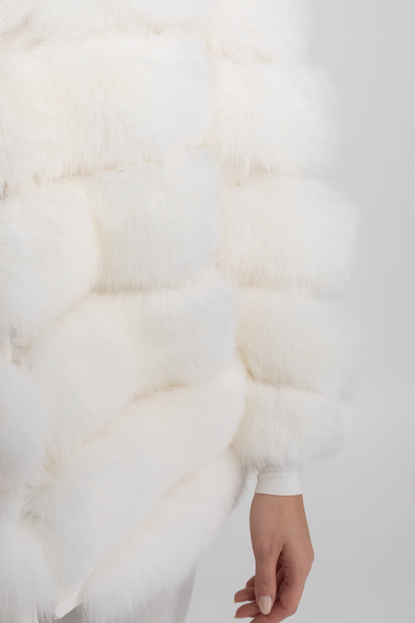 Tiered Fox Fur Jacket With Oversized Shawl Collar – White