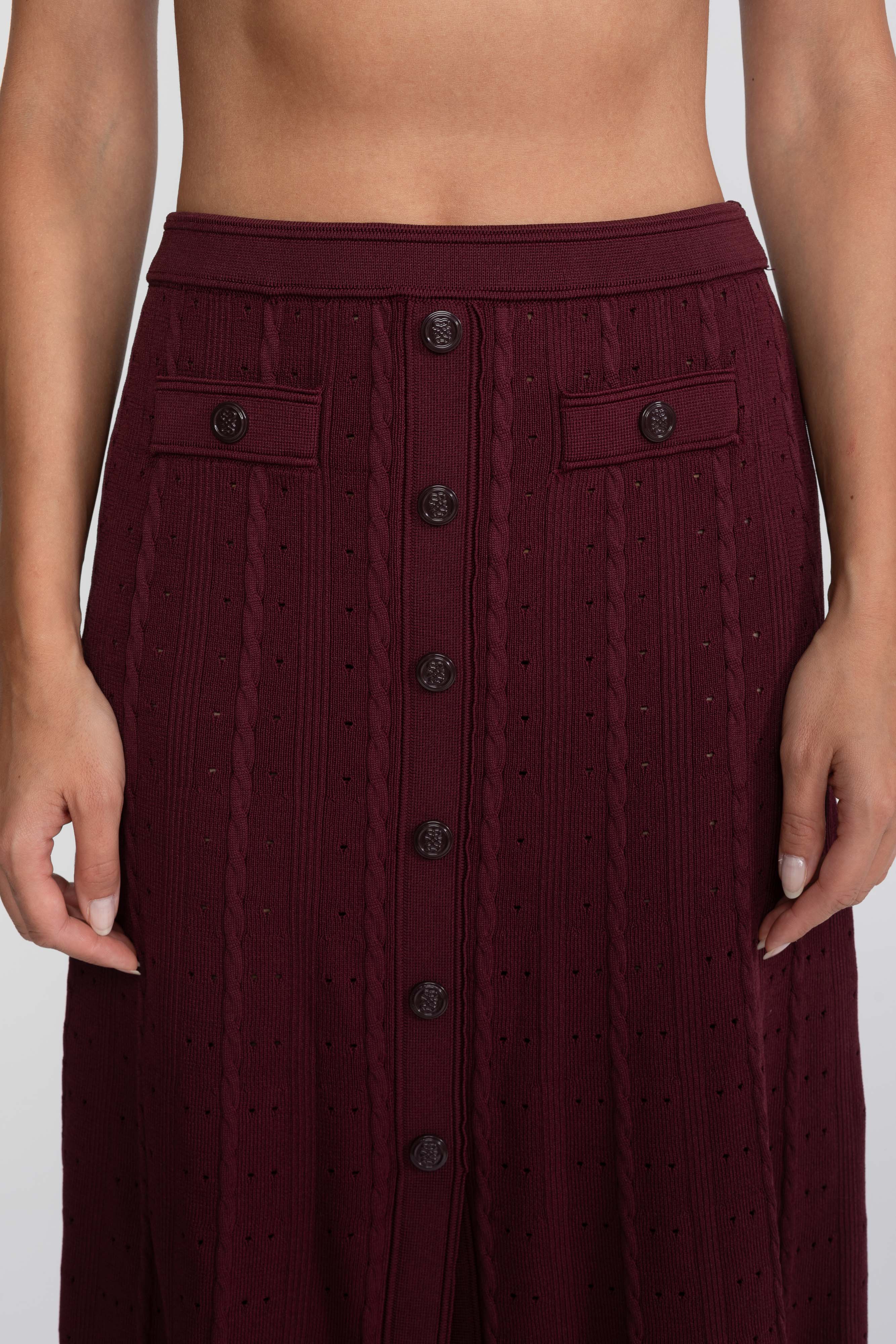 Coordinato in maglia a coste con cardigan frontale abbottonato e gonna maxi abbinata - Burgundy 