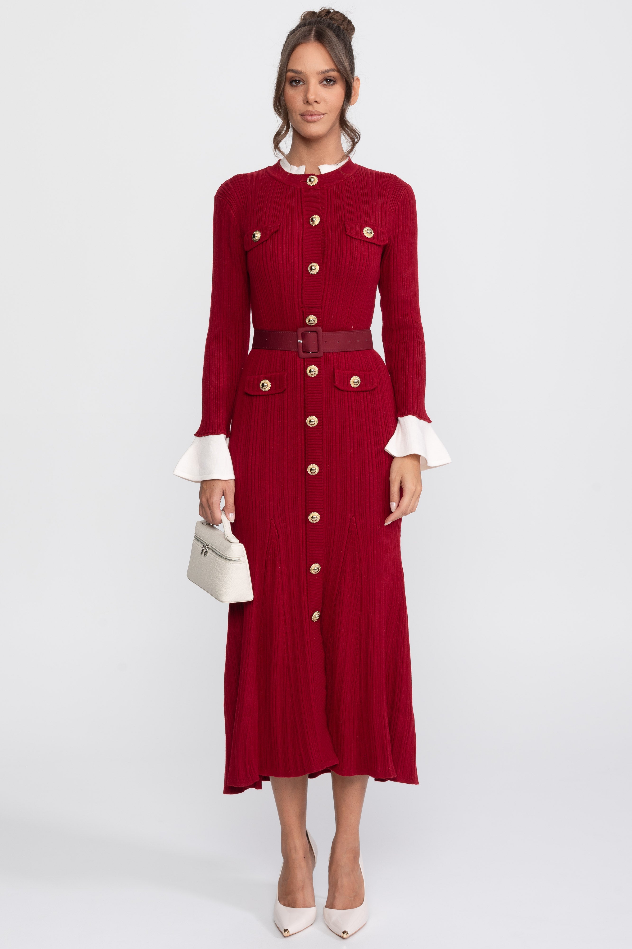 Abito Midi in Maglia a Coste con Cintura, Polsini e Colletto Bianchi - Burgundy 