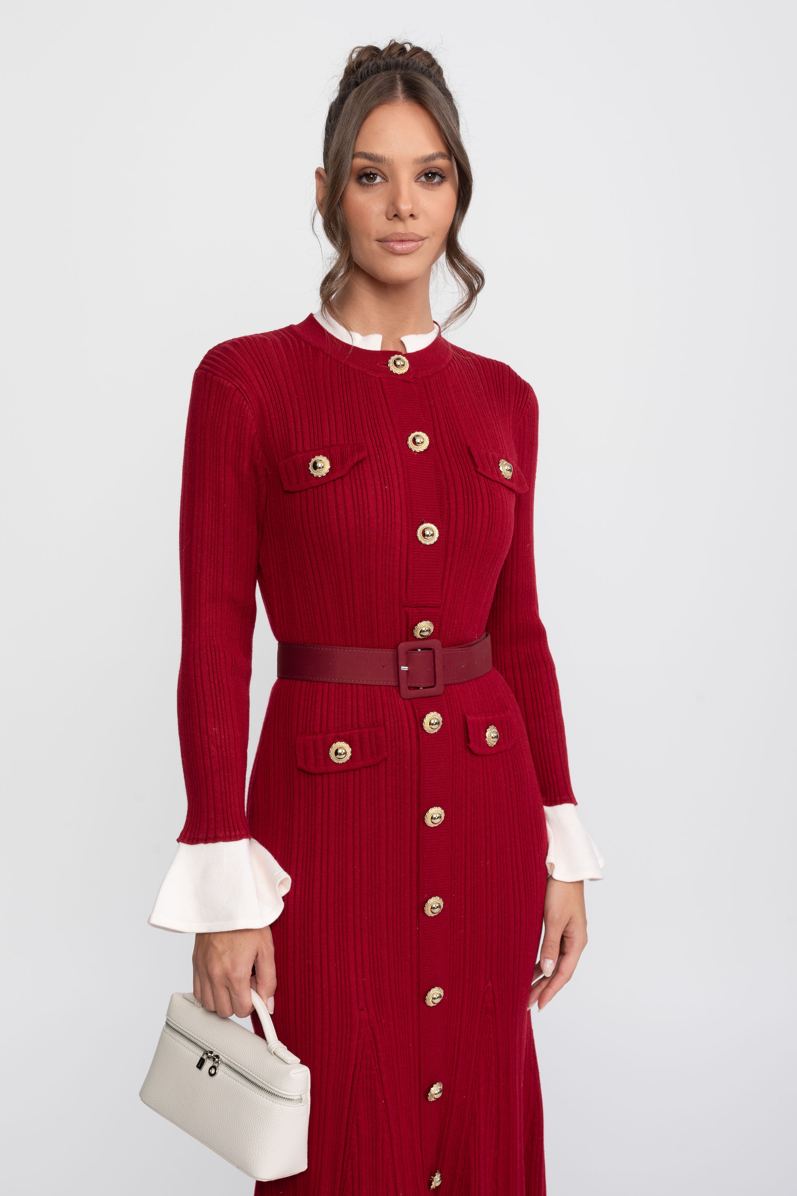 Abito Midi in Maglia a Coste con Cintura, Polsini e Colletto Bianchi - Burgundy 