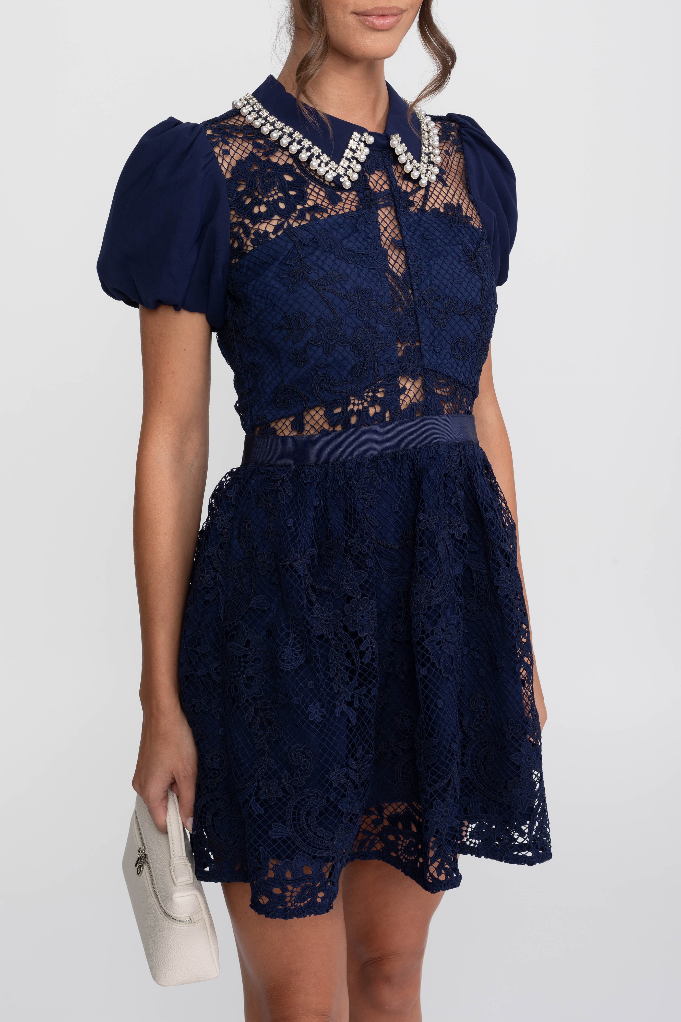 Mini abito in pizzo con maniche a sbuffo e colletto di perle - Navy 