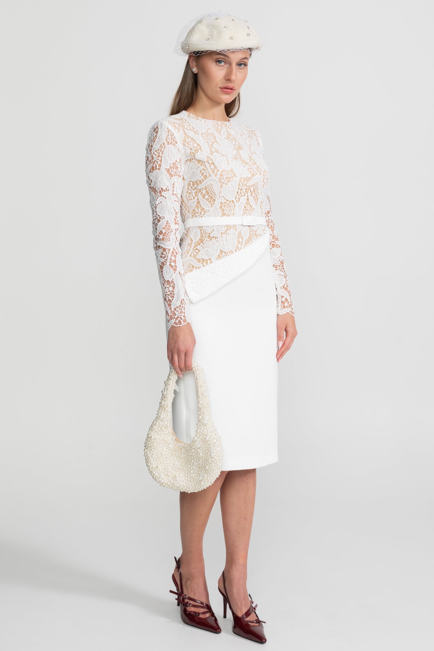 Elegante abito midi con corpetto in pizzo trasparente – Bianco 