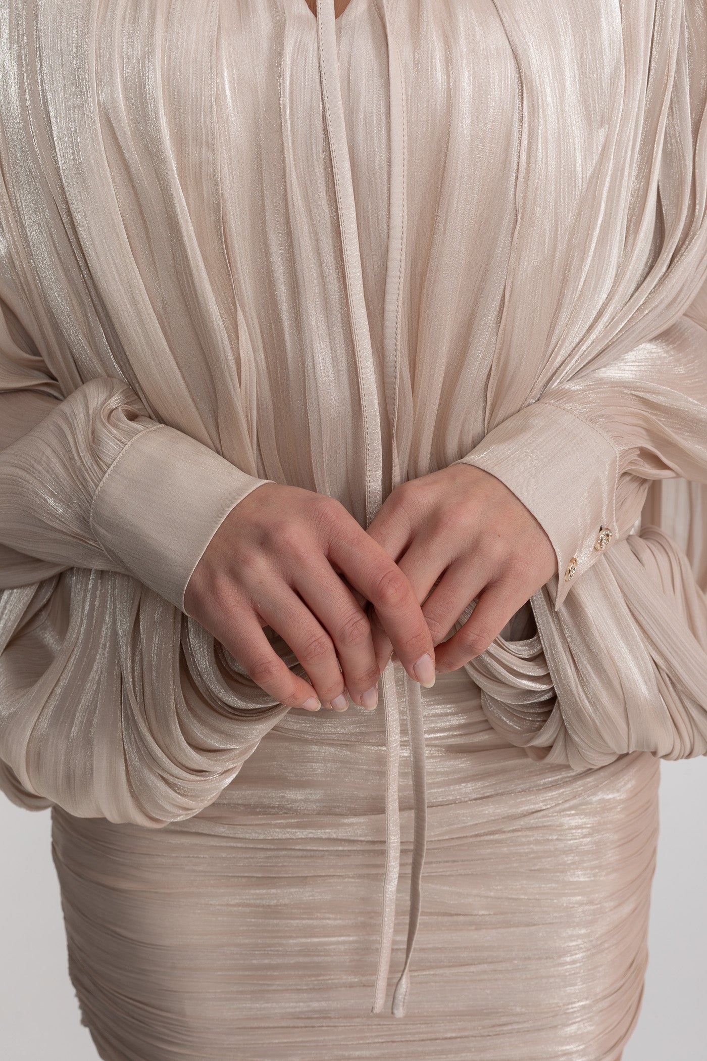 Abito Mini Drappeggiato a Maniche Lunghe con Maniche a Pipistrello - Champagne 